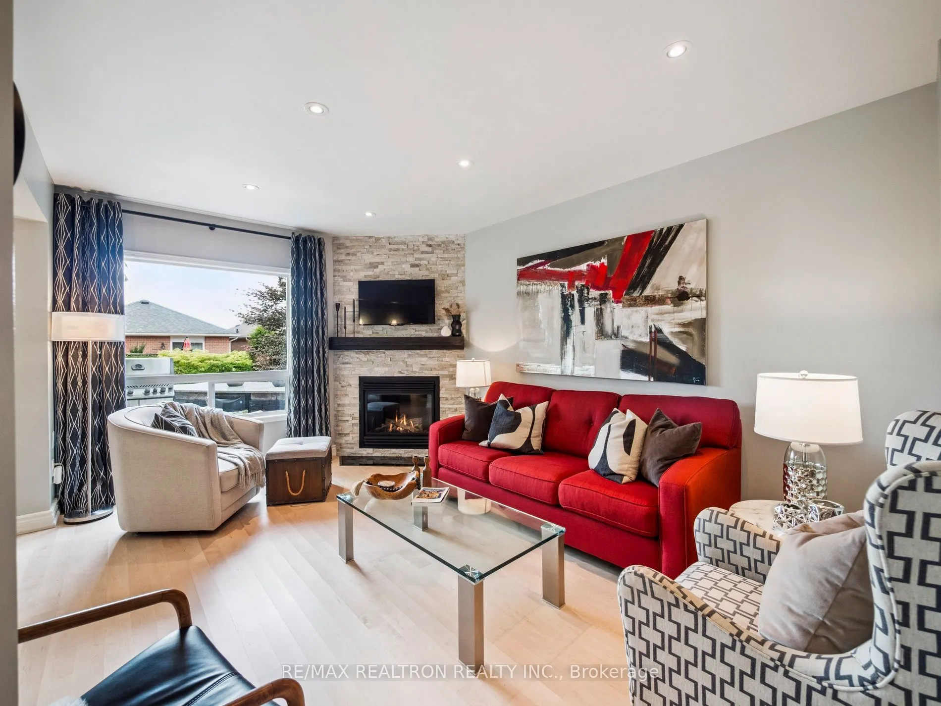 514 Menczel Crescent