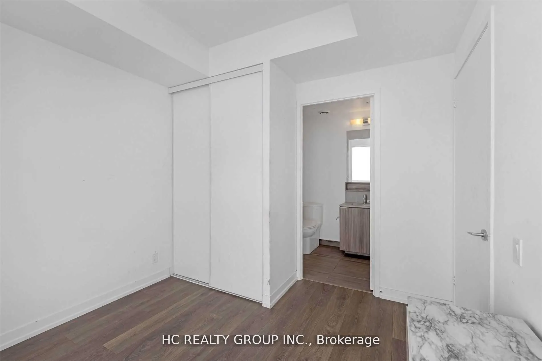 898 Portage Parkway, #5607