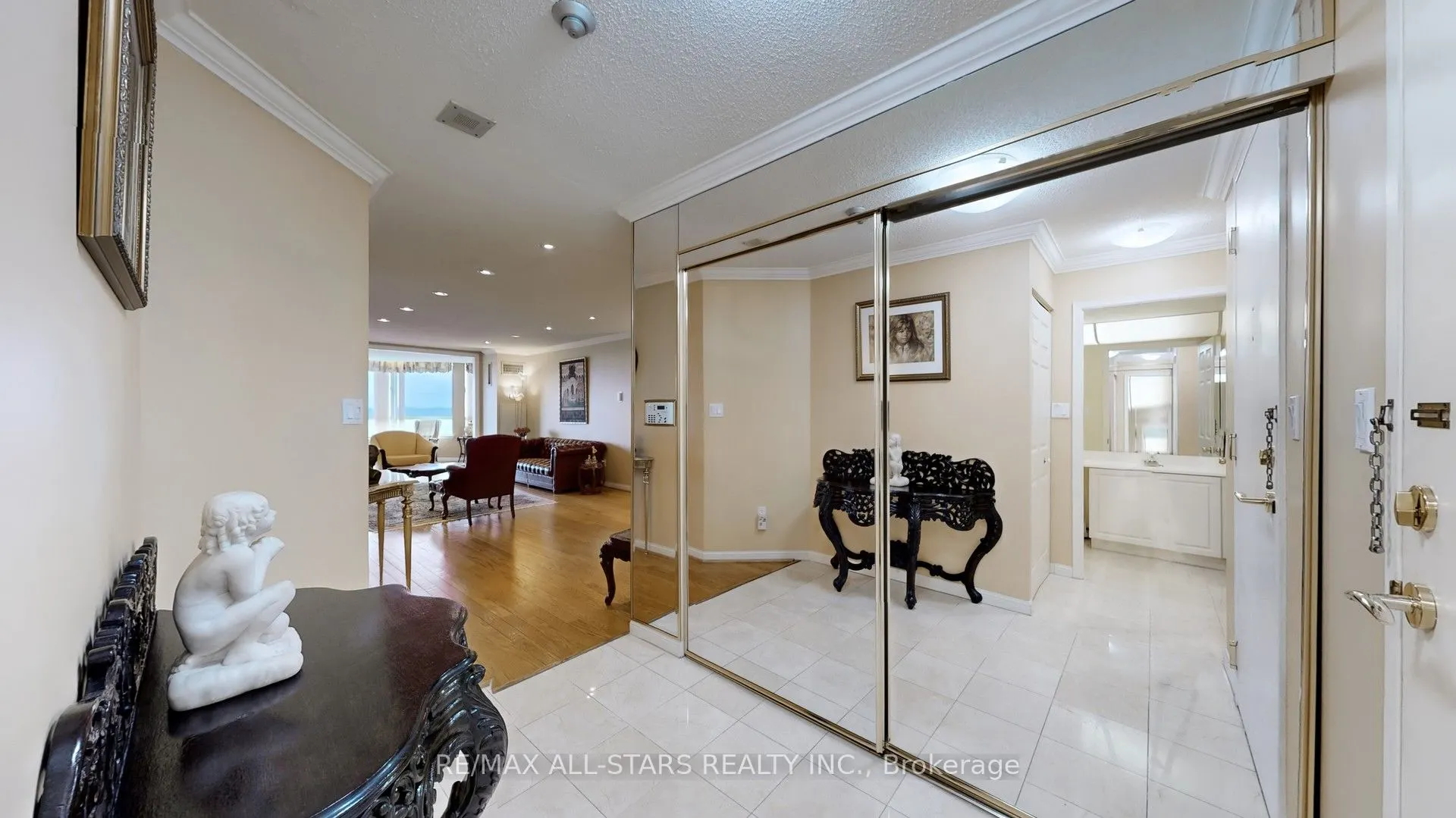 610 Bullock Drive, #1506