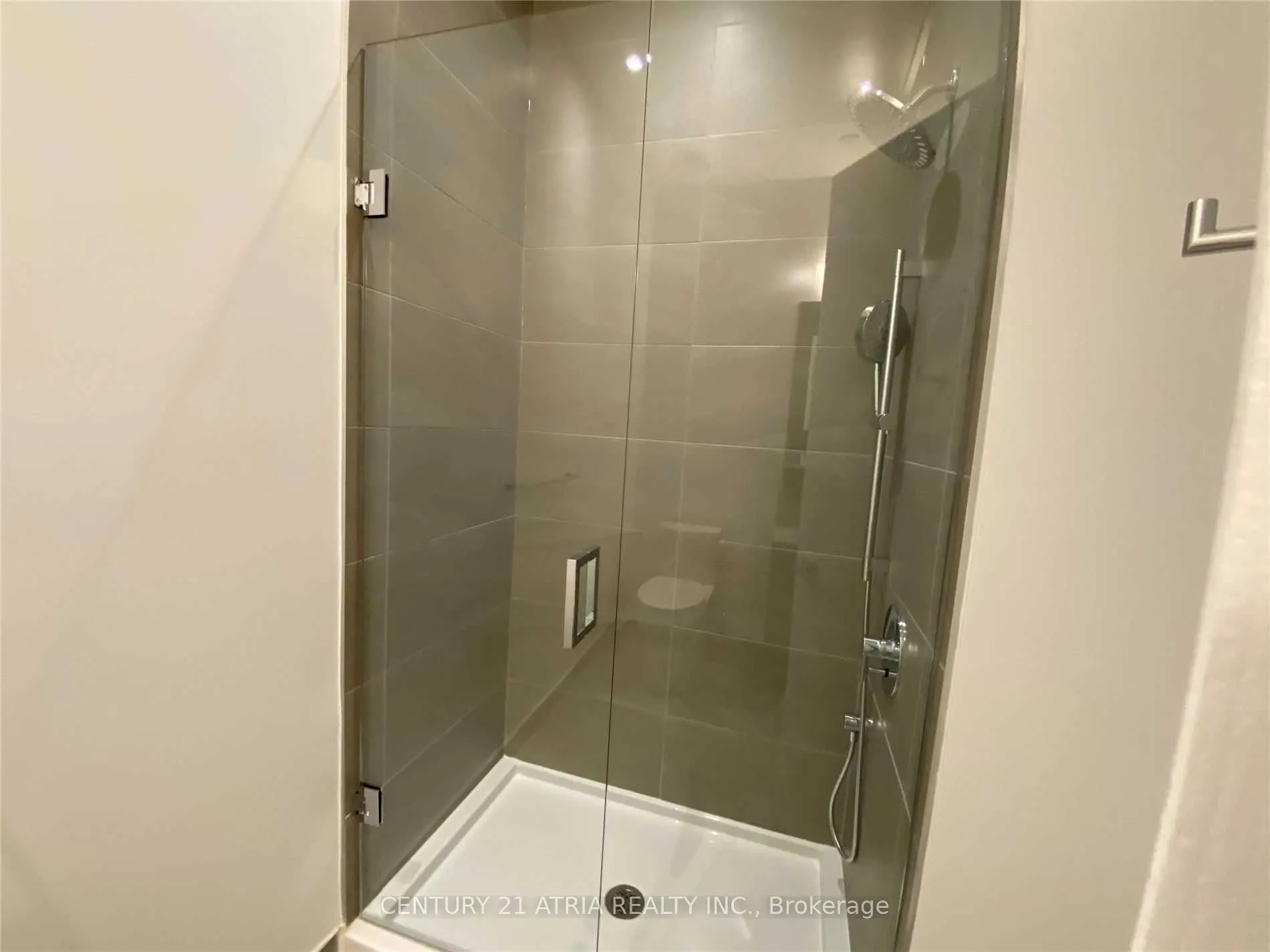 950 portage Parkway, #ph07