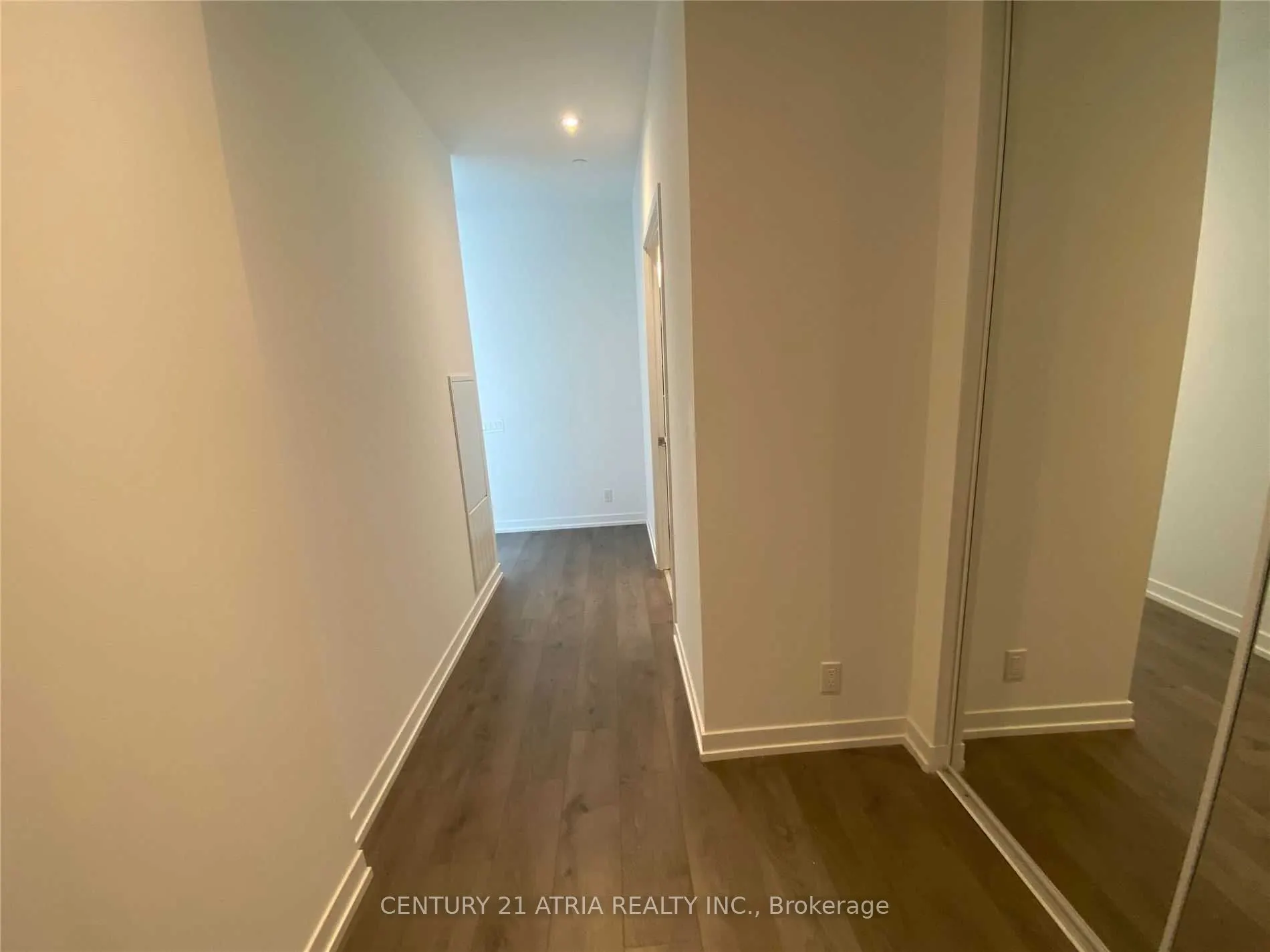950 portage Parkway, #ph07