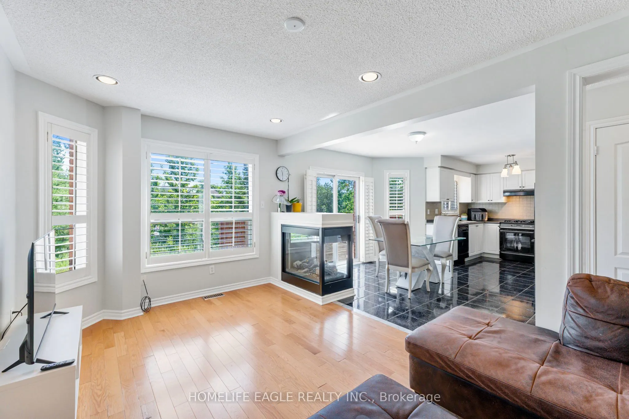 63 Raintree Crescent