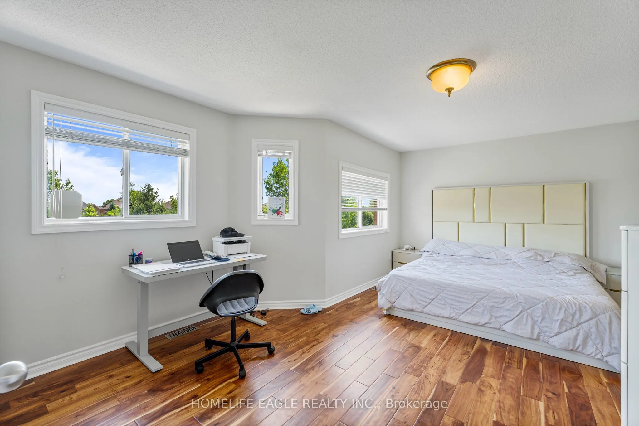 63 Raintree Crescent
