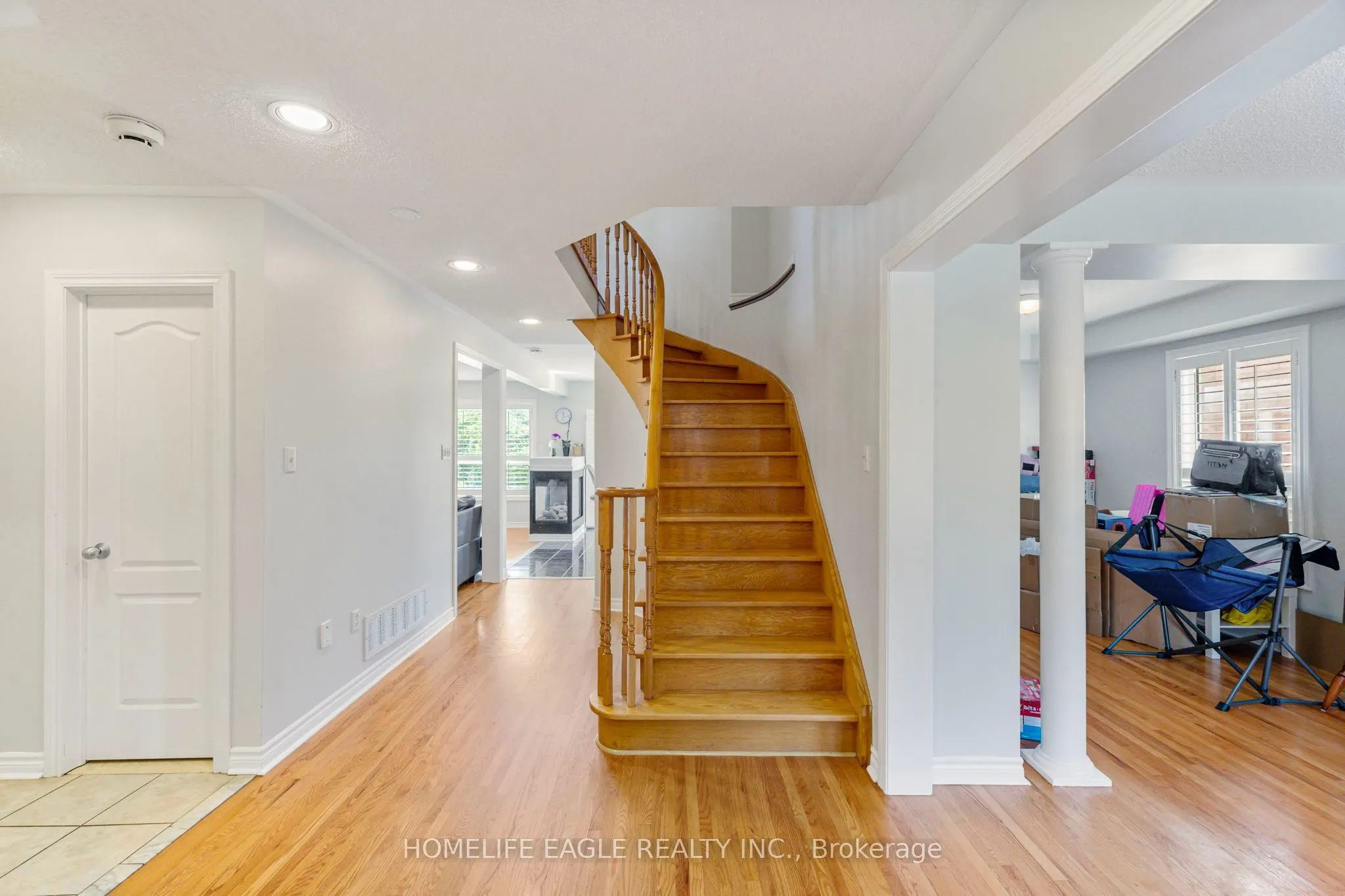 63 Raintree Crescent