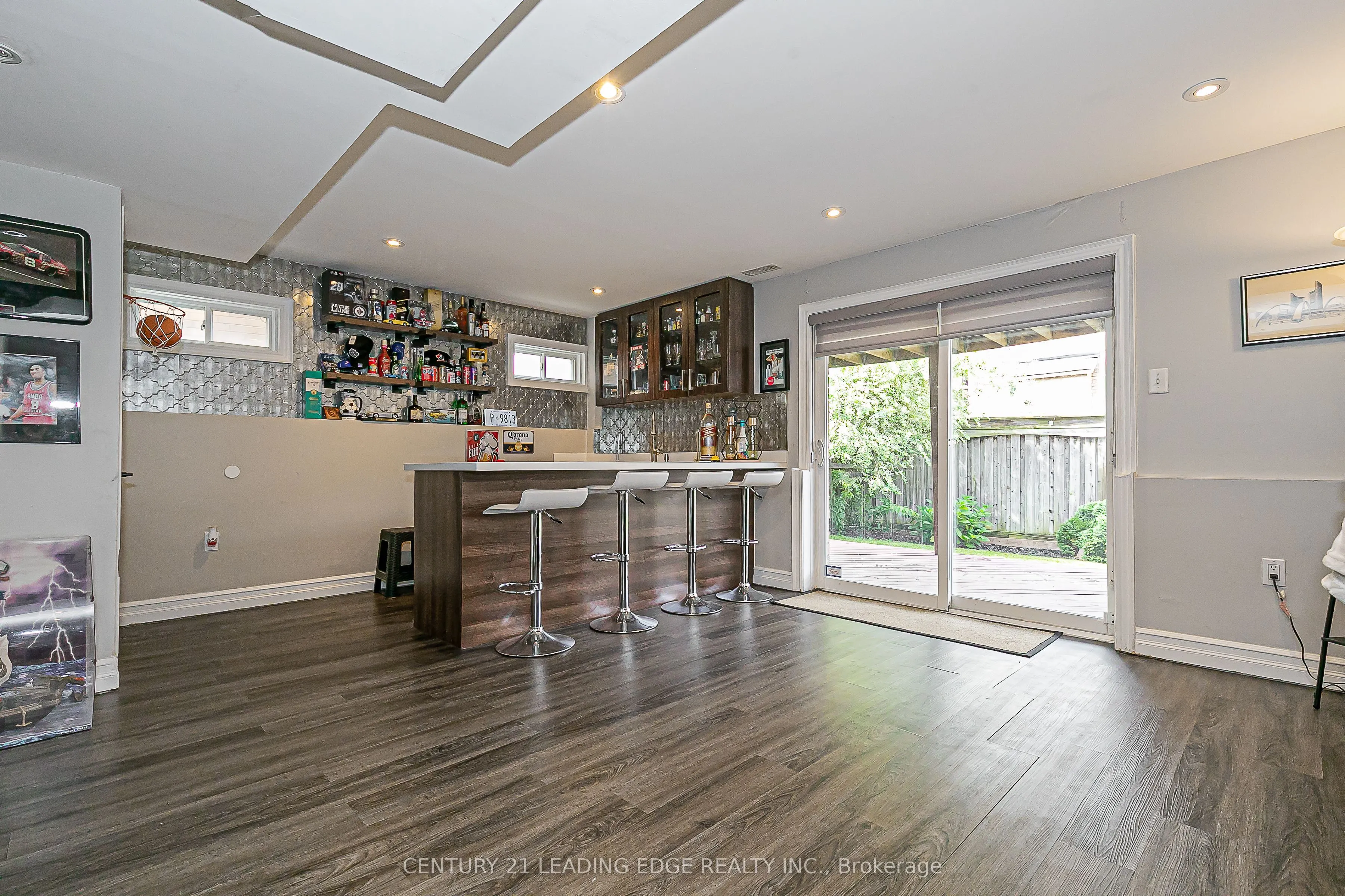 30 Sunnyridge Avenue
