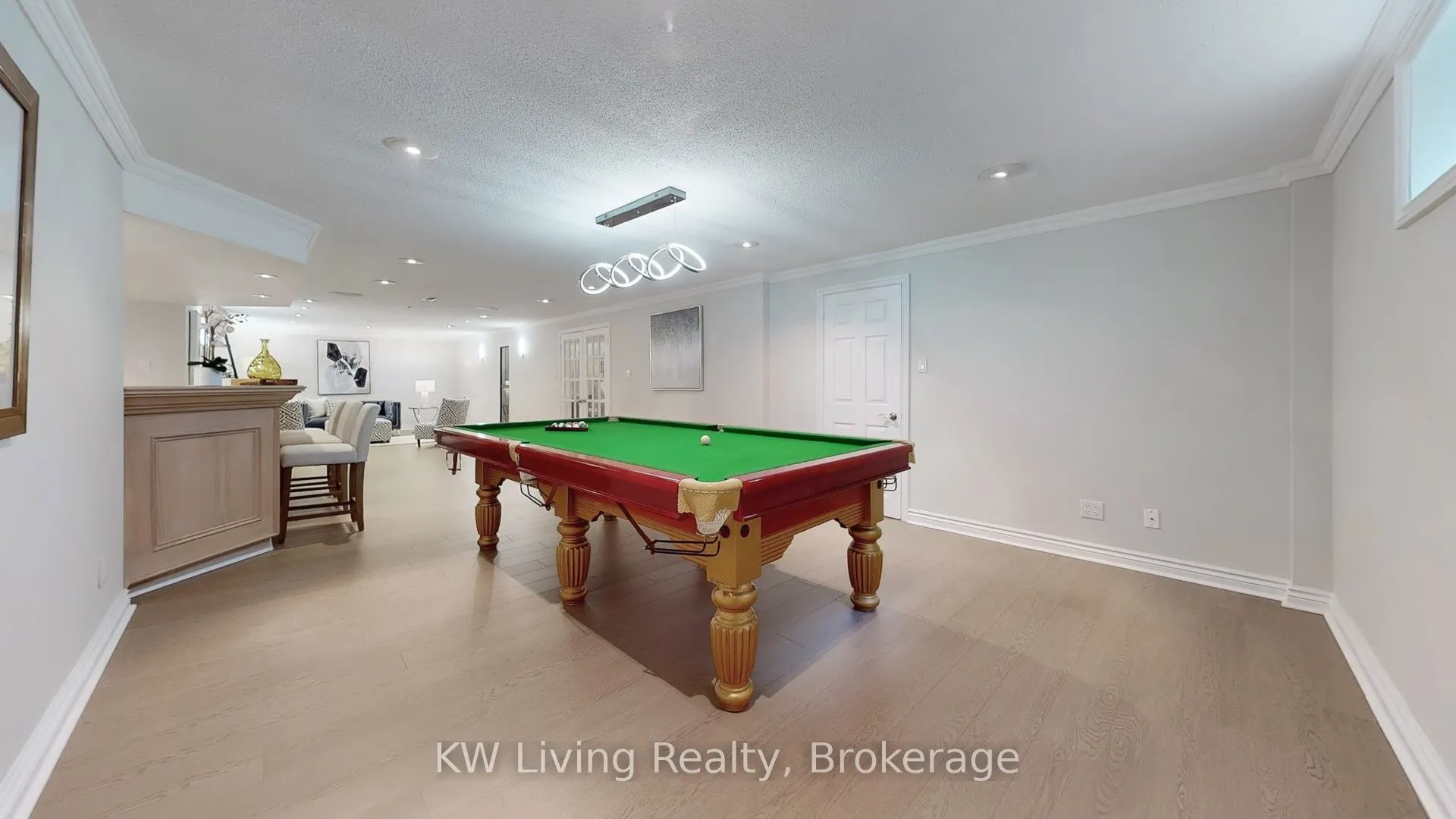 4 Hillhurst Drive