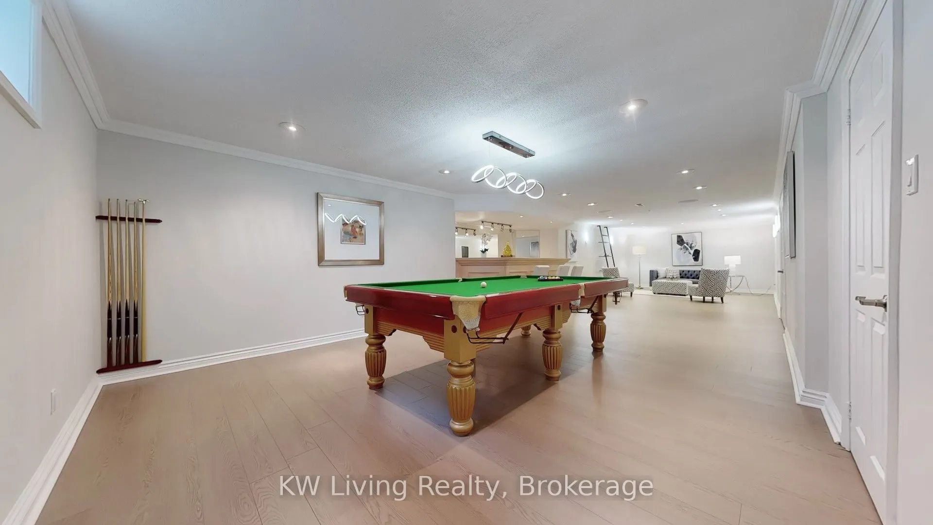 4 Hillhurst Drive