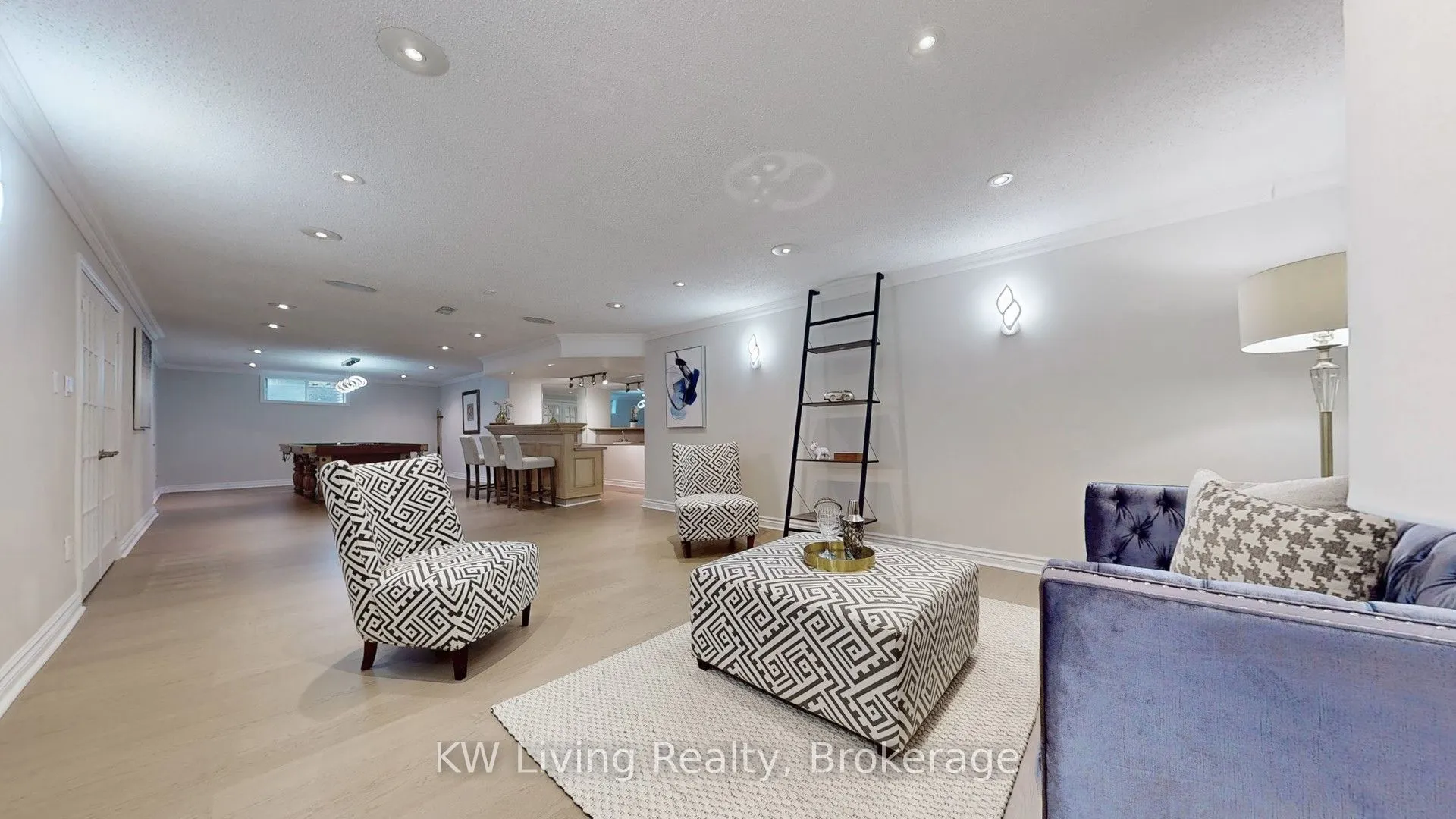 4 Hillhurst Drive