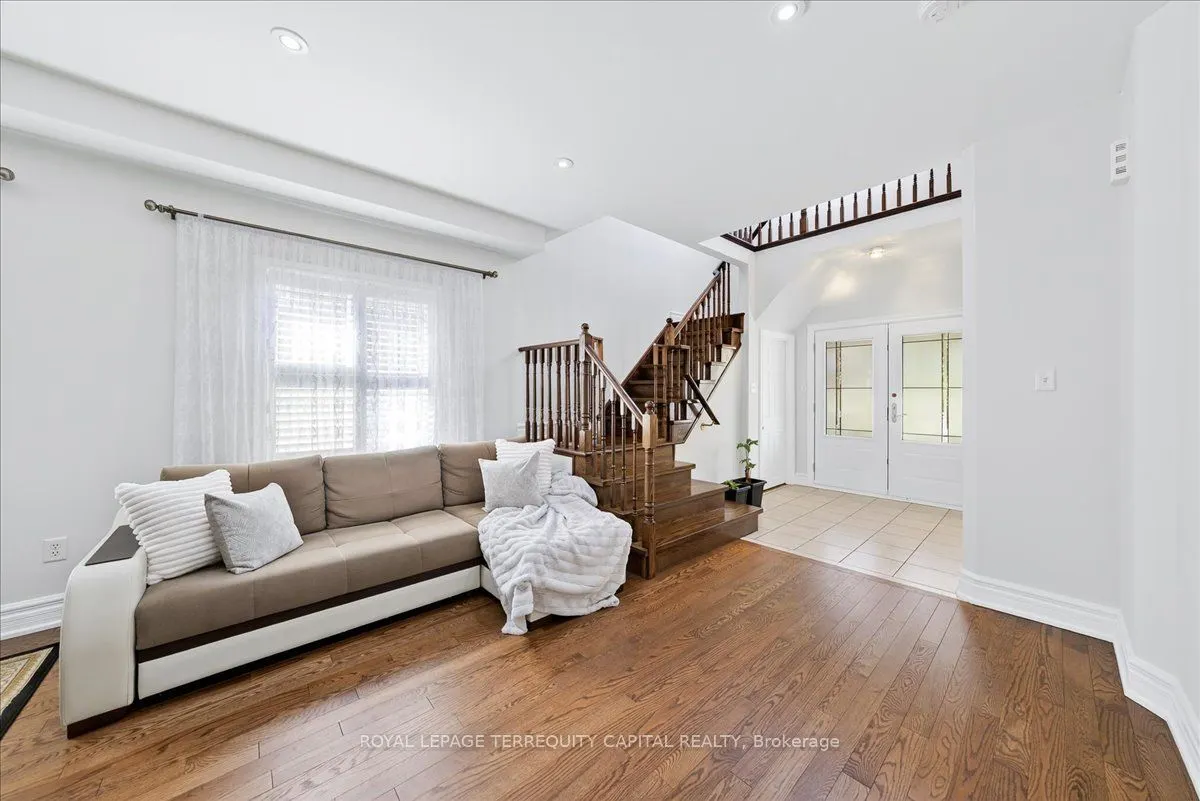 77 Worthington Avenue