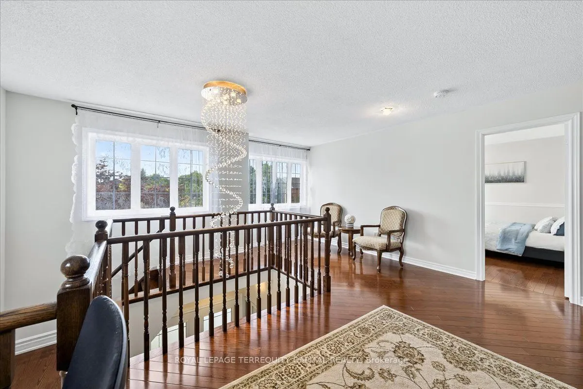77 Worthington Avenue