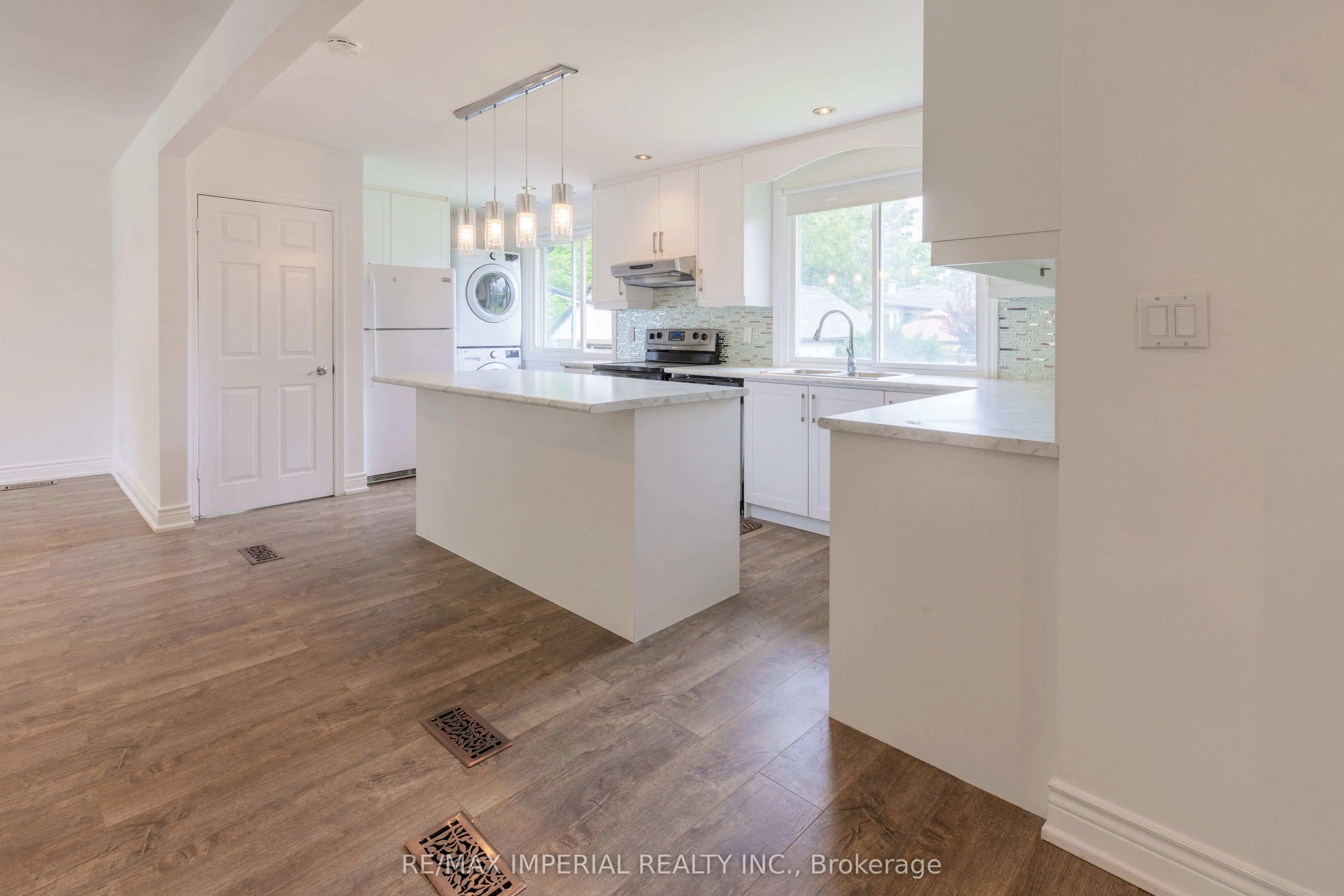 388 Becker Road, #Main