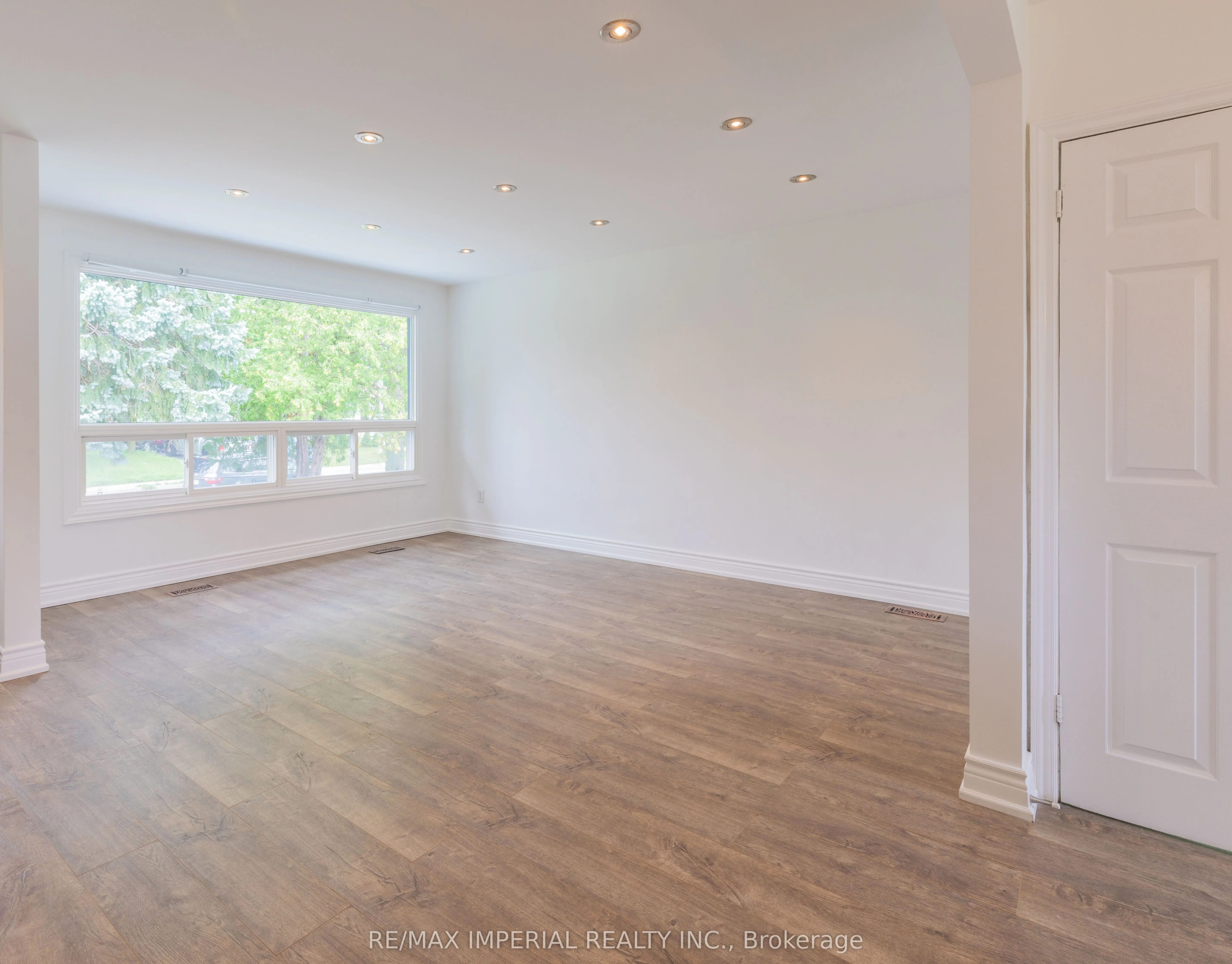 388 Becker Road, #Main