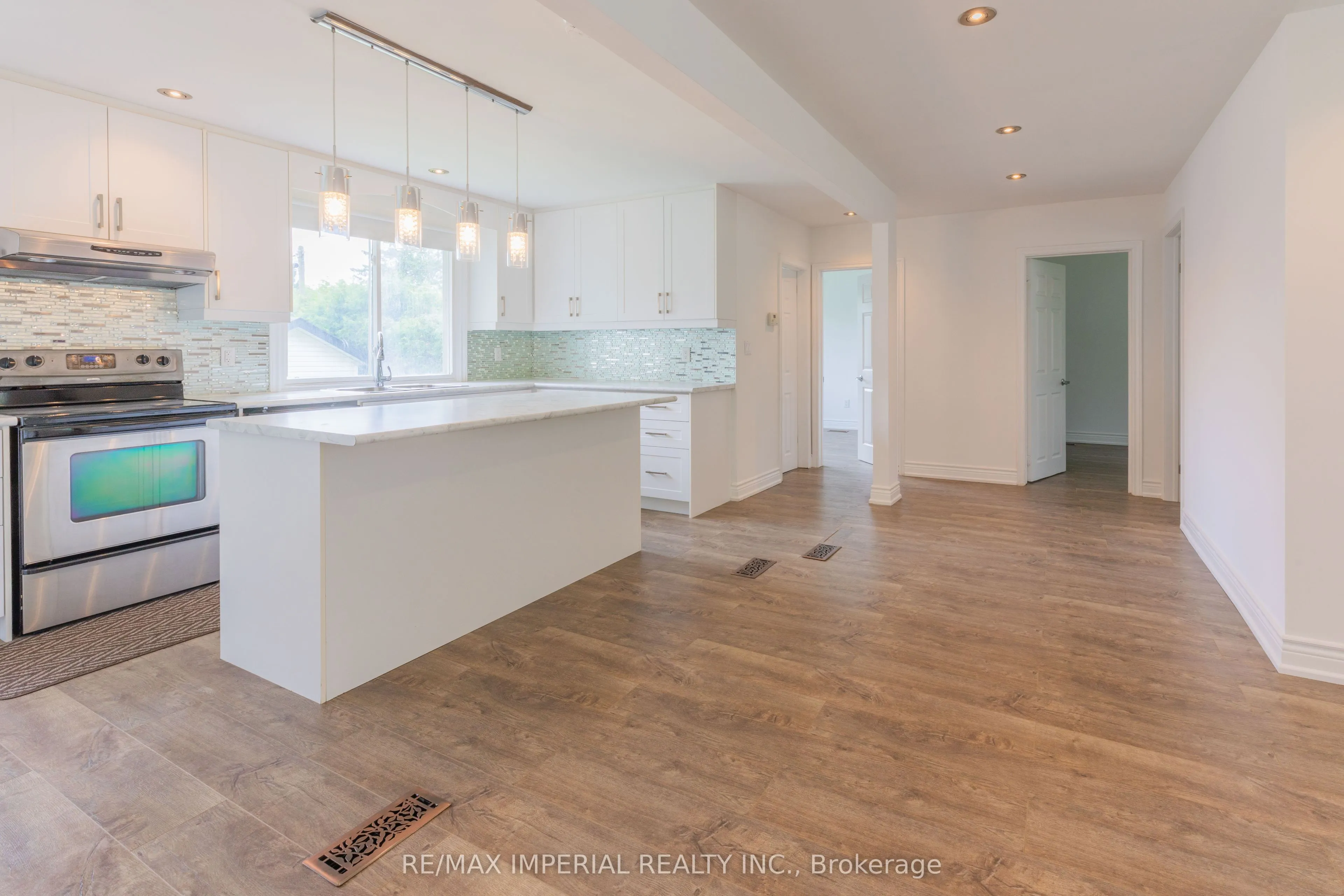 388 Becker Road, #Main