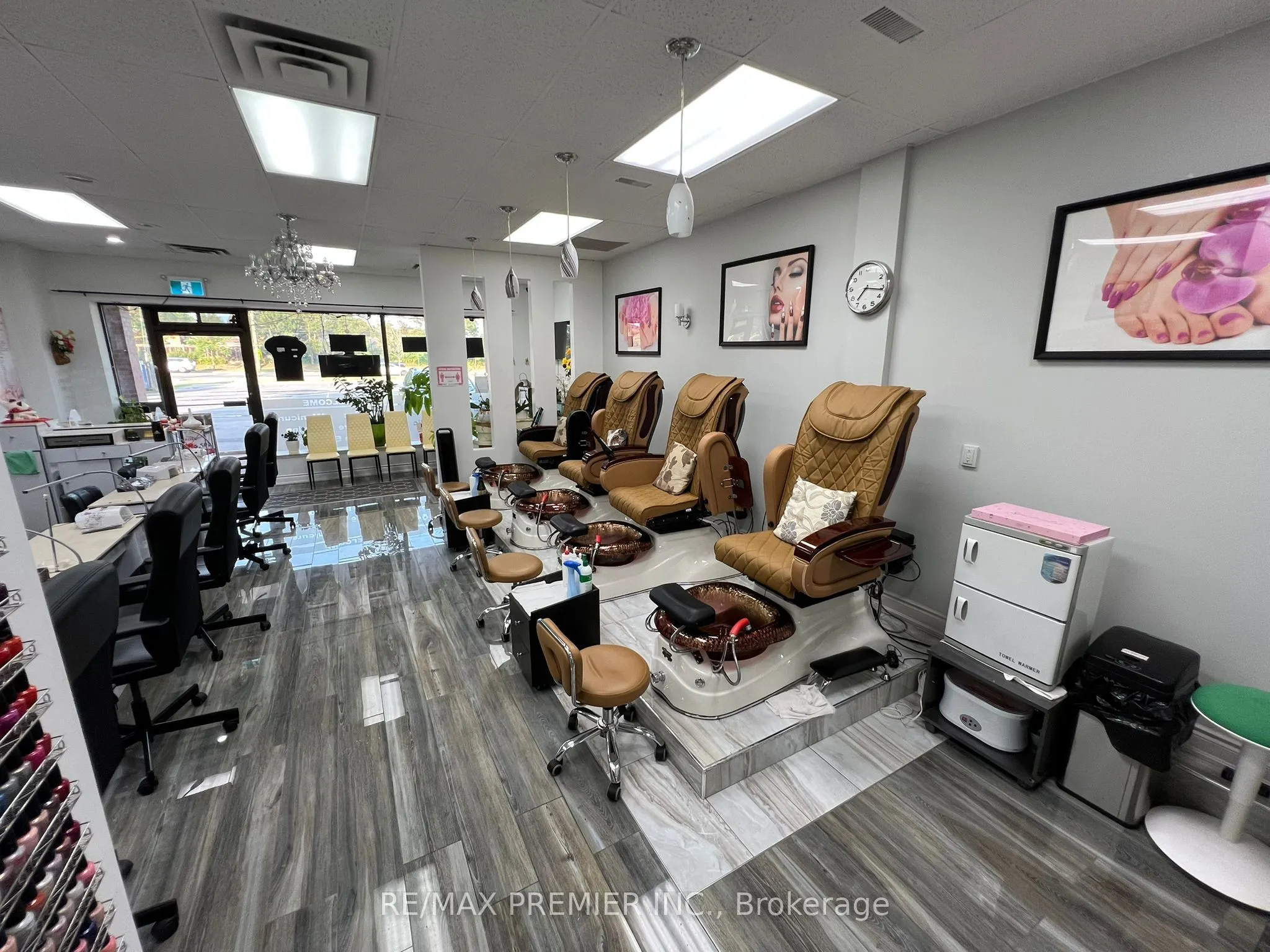 9300 Keele Street, #9