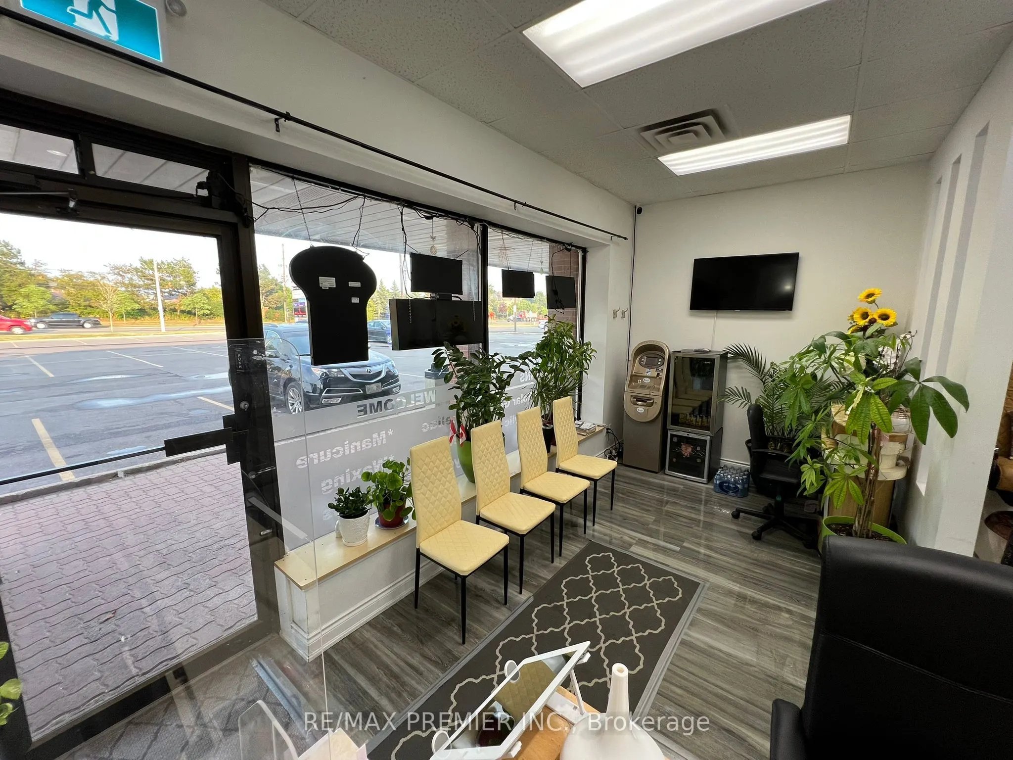 9300 Keele Street, #9