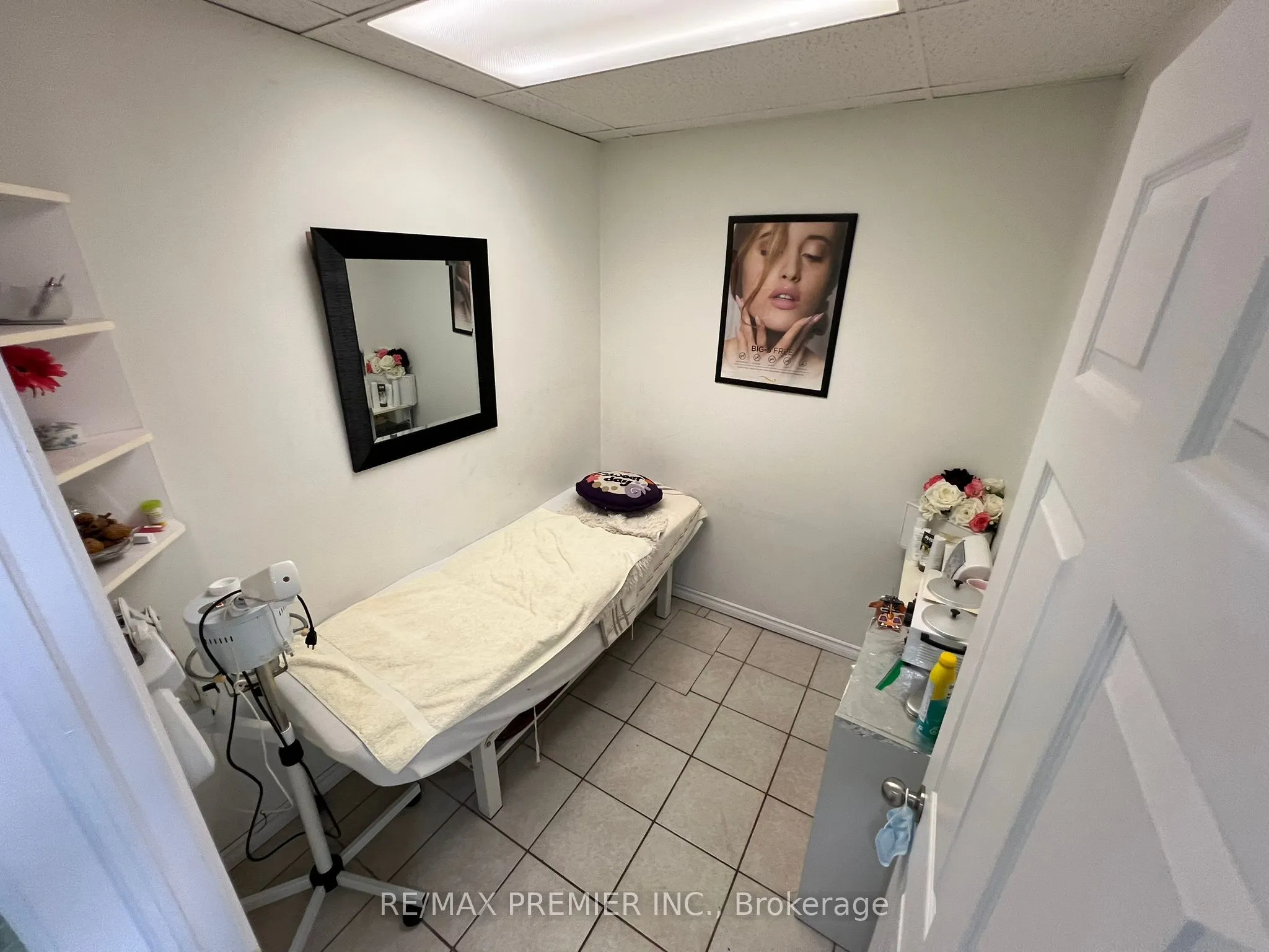 9300 Keele Street, #9
