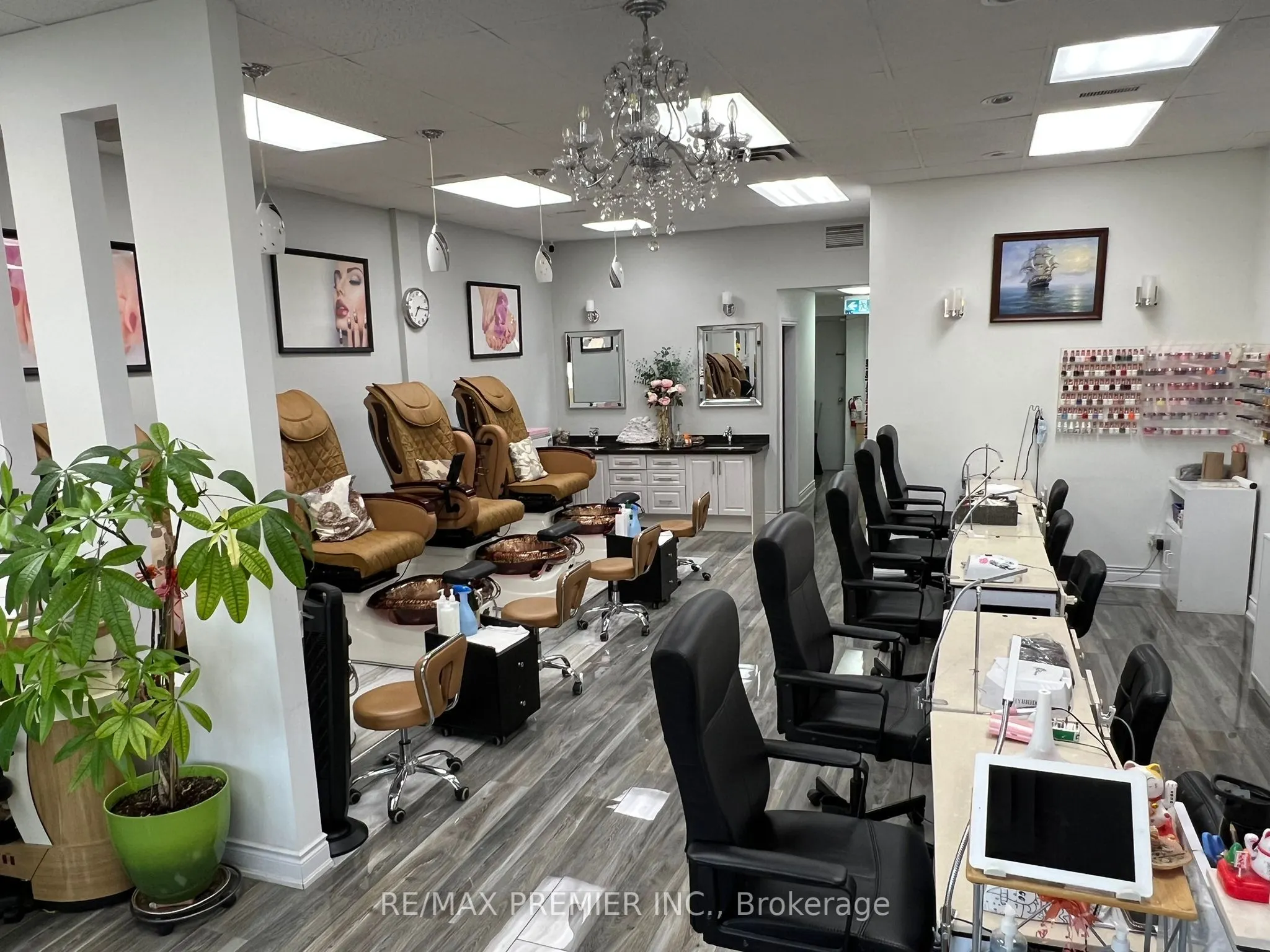 9300 Keele Street, #9