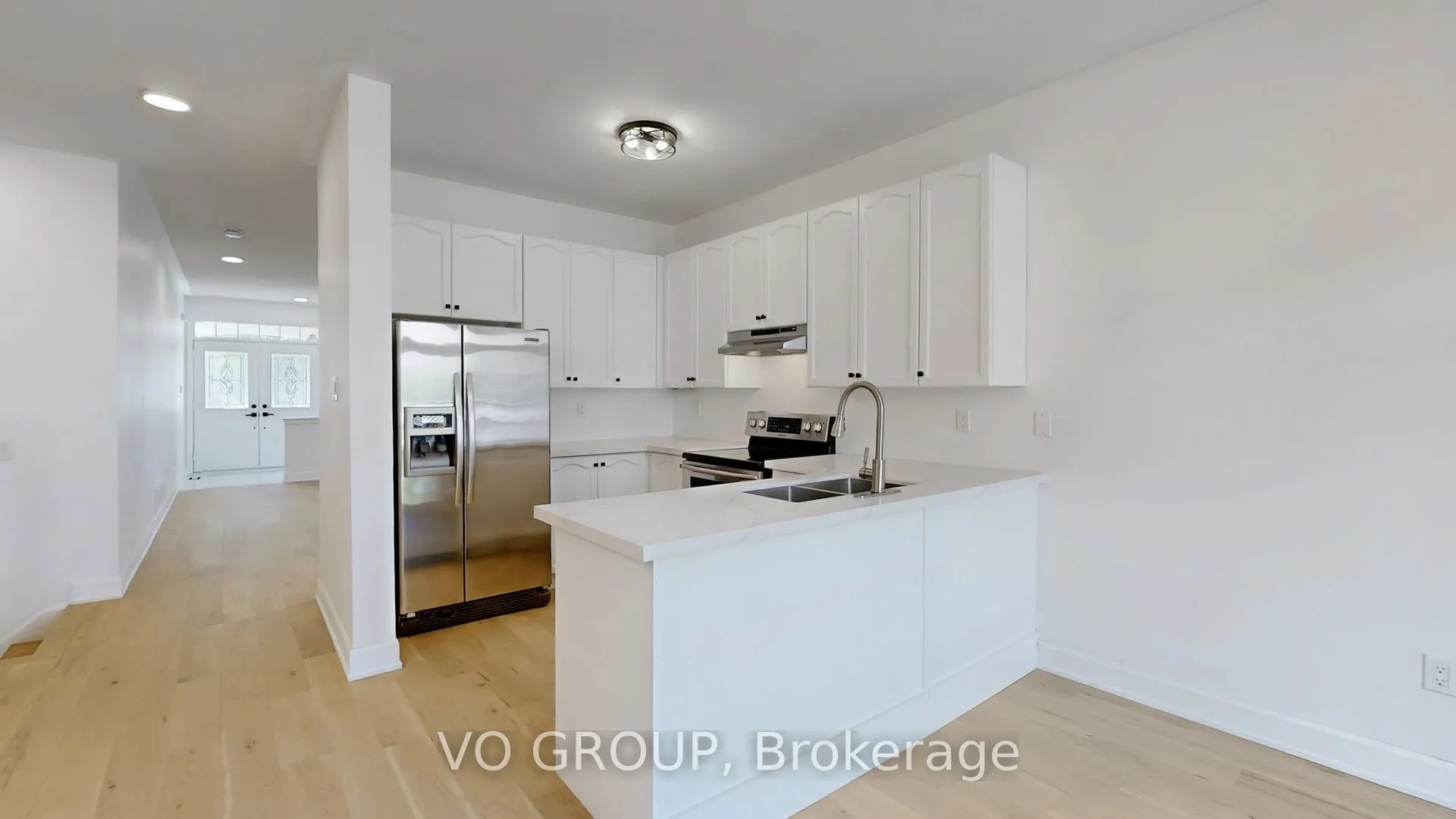32 Daiseyfield Crescent