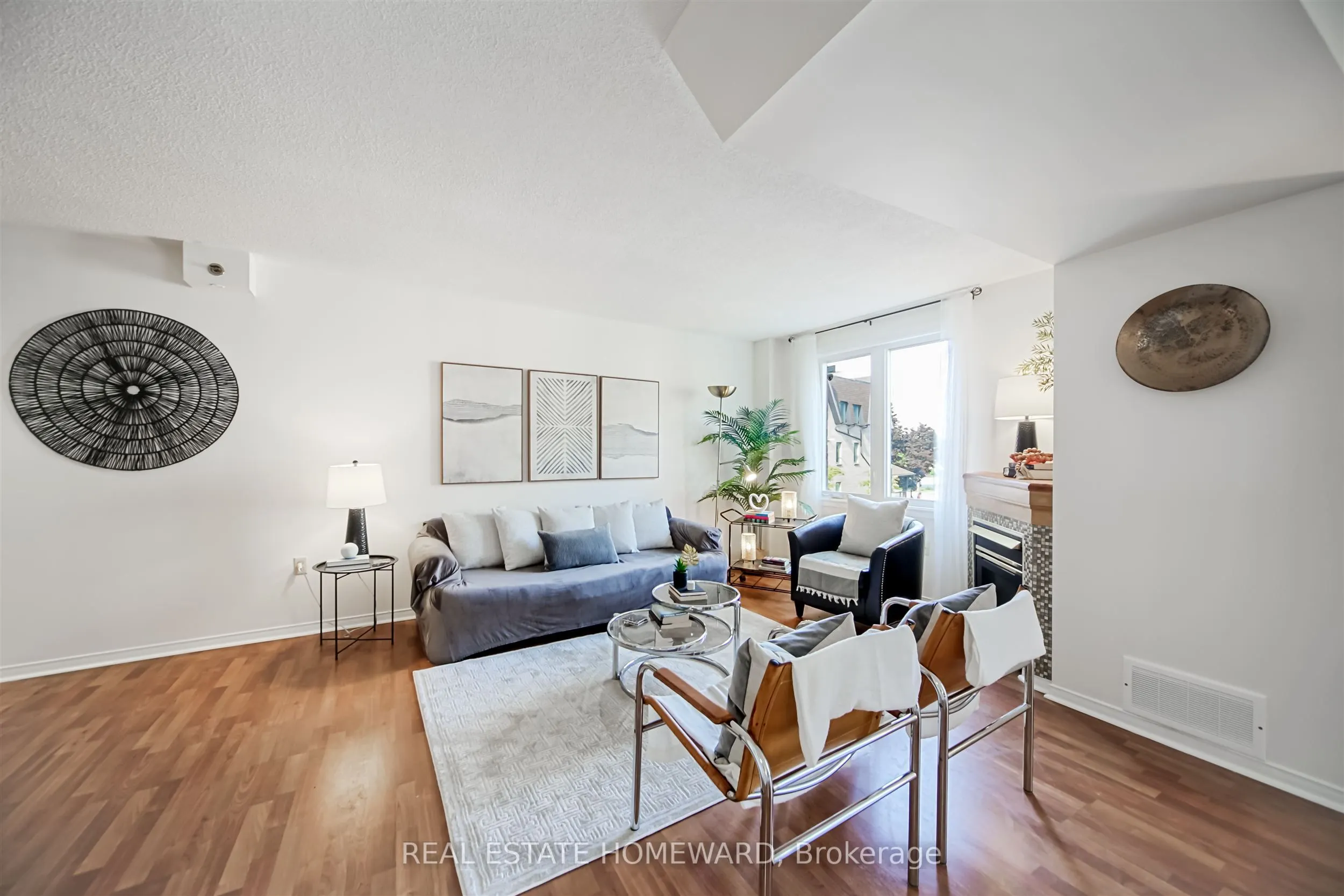 75 Weldrick Road E, #815