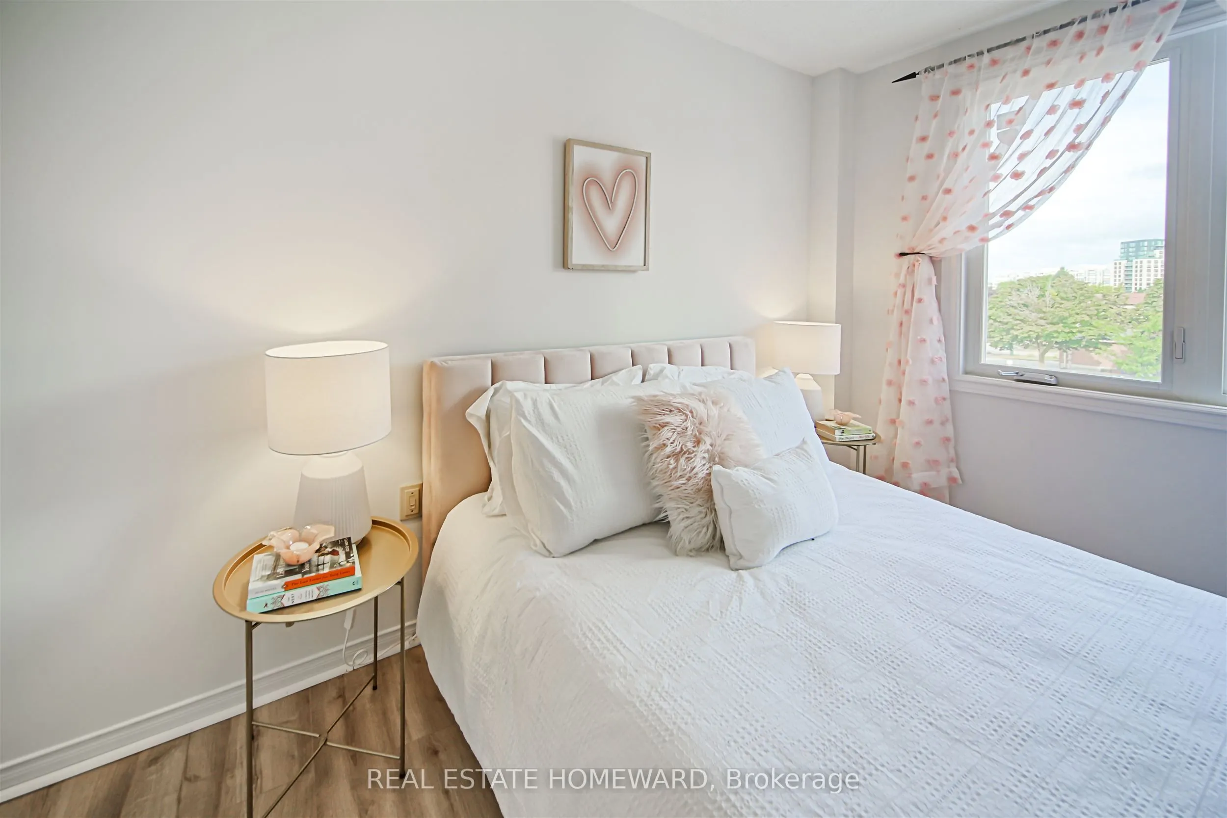 75 Weldrick Road E, #815