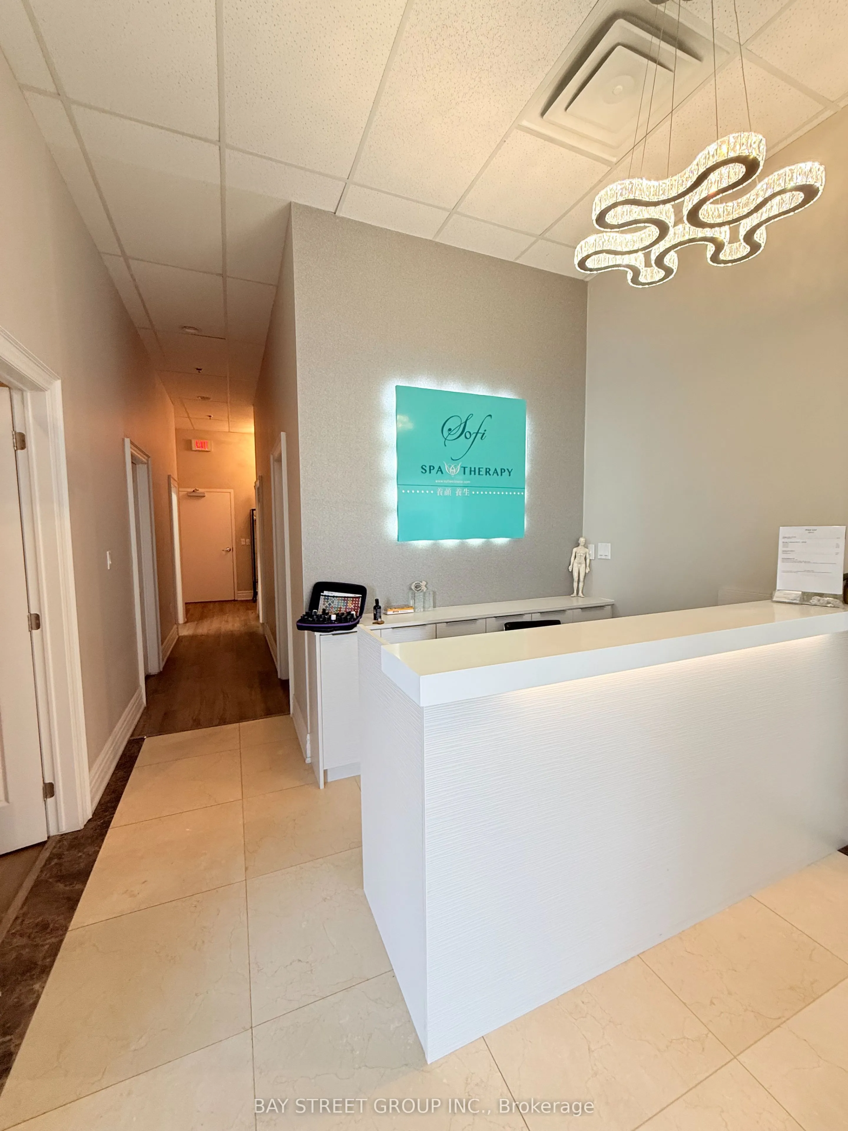 9140 Leslie Street, #103