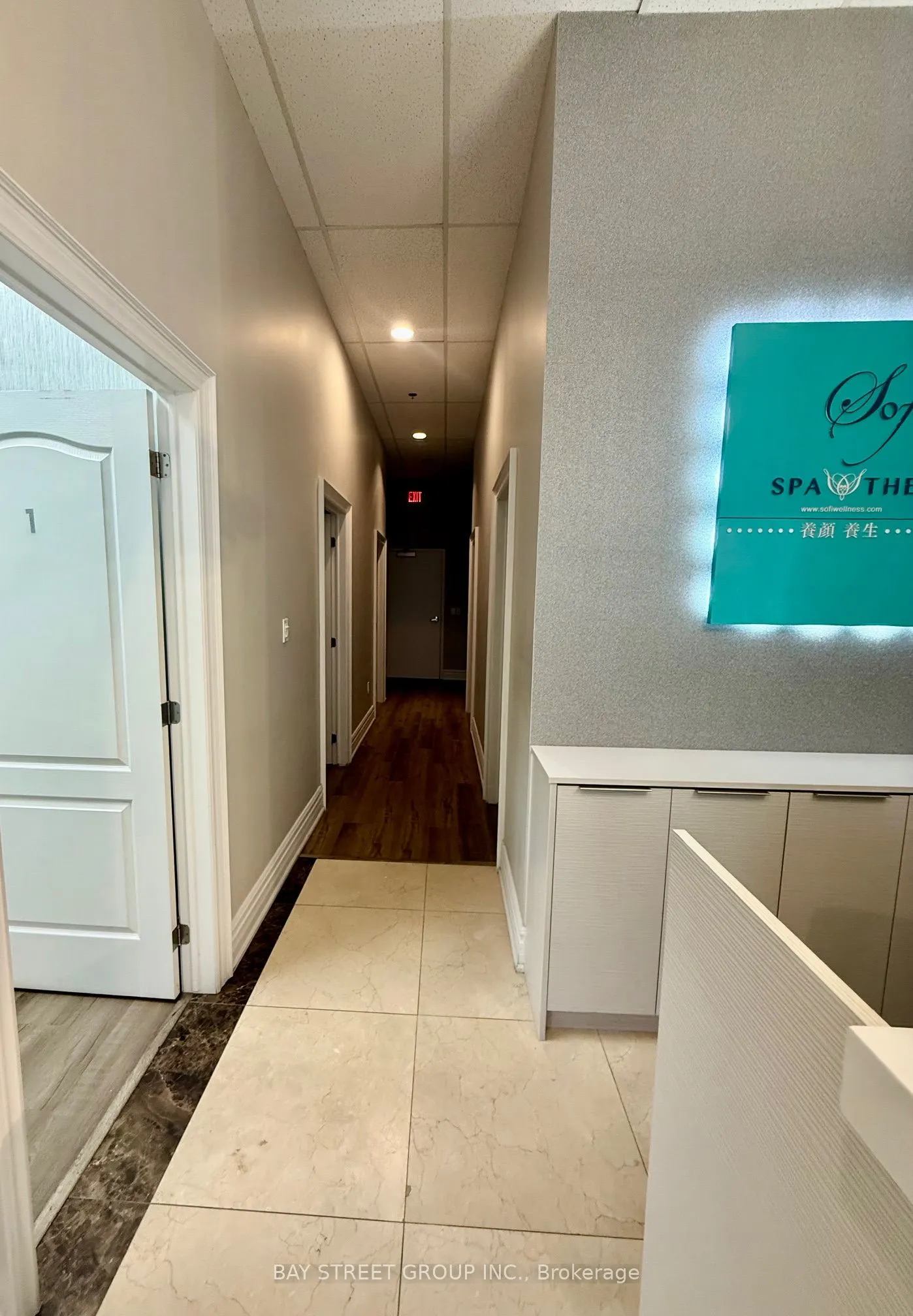 9140 Leslie Street, #103