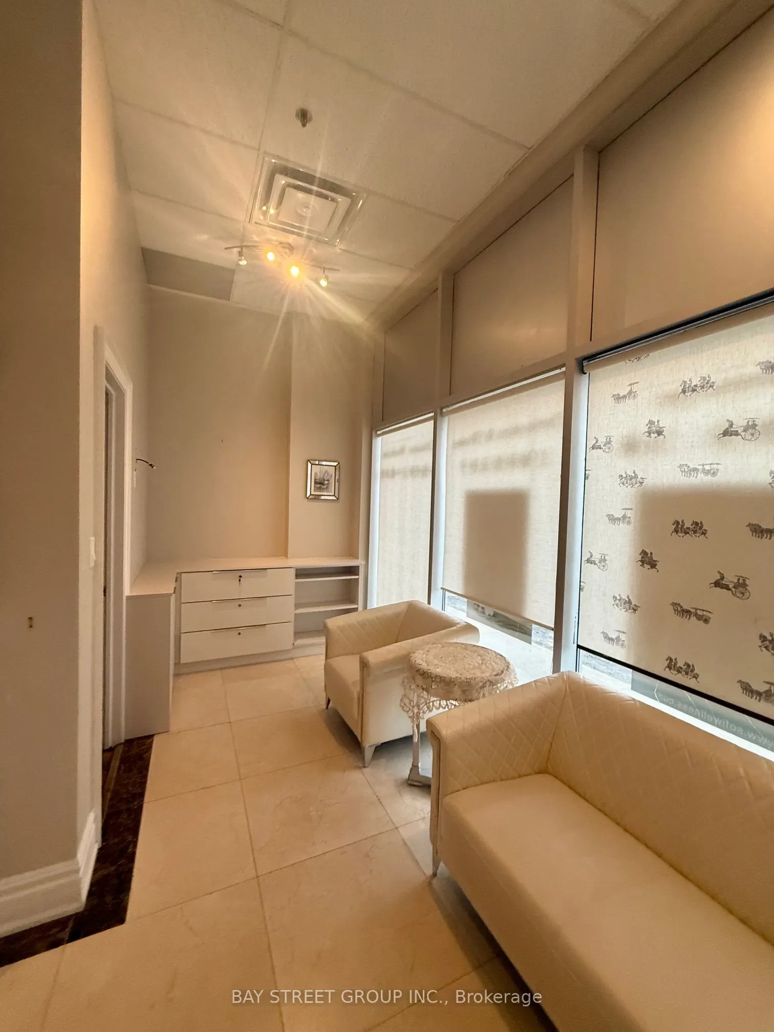 9140 Leslie Street, #103