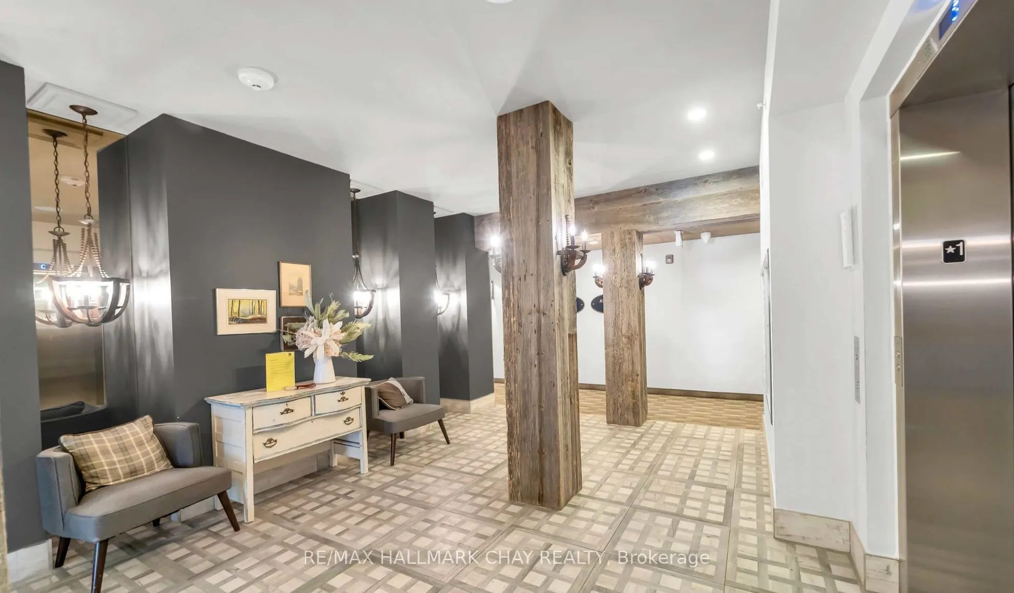 161 Wellington Street E, #205