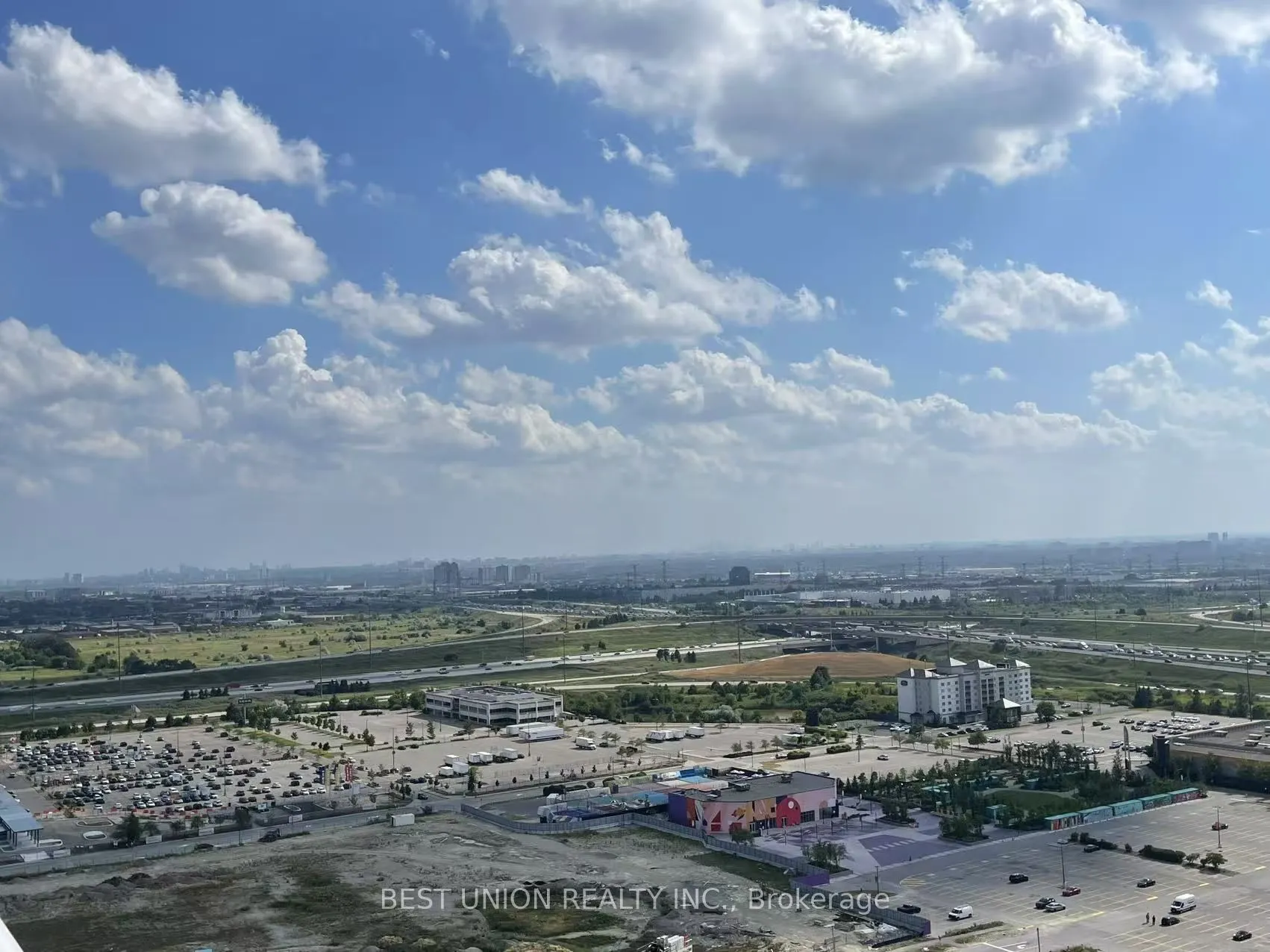28 Interchange Way, #2802