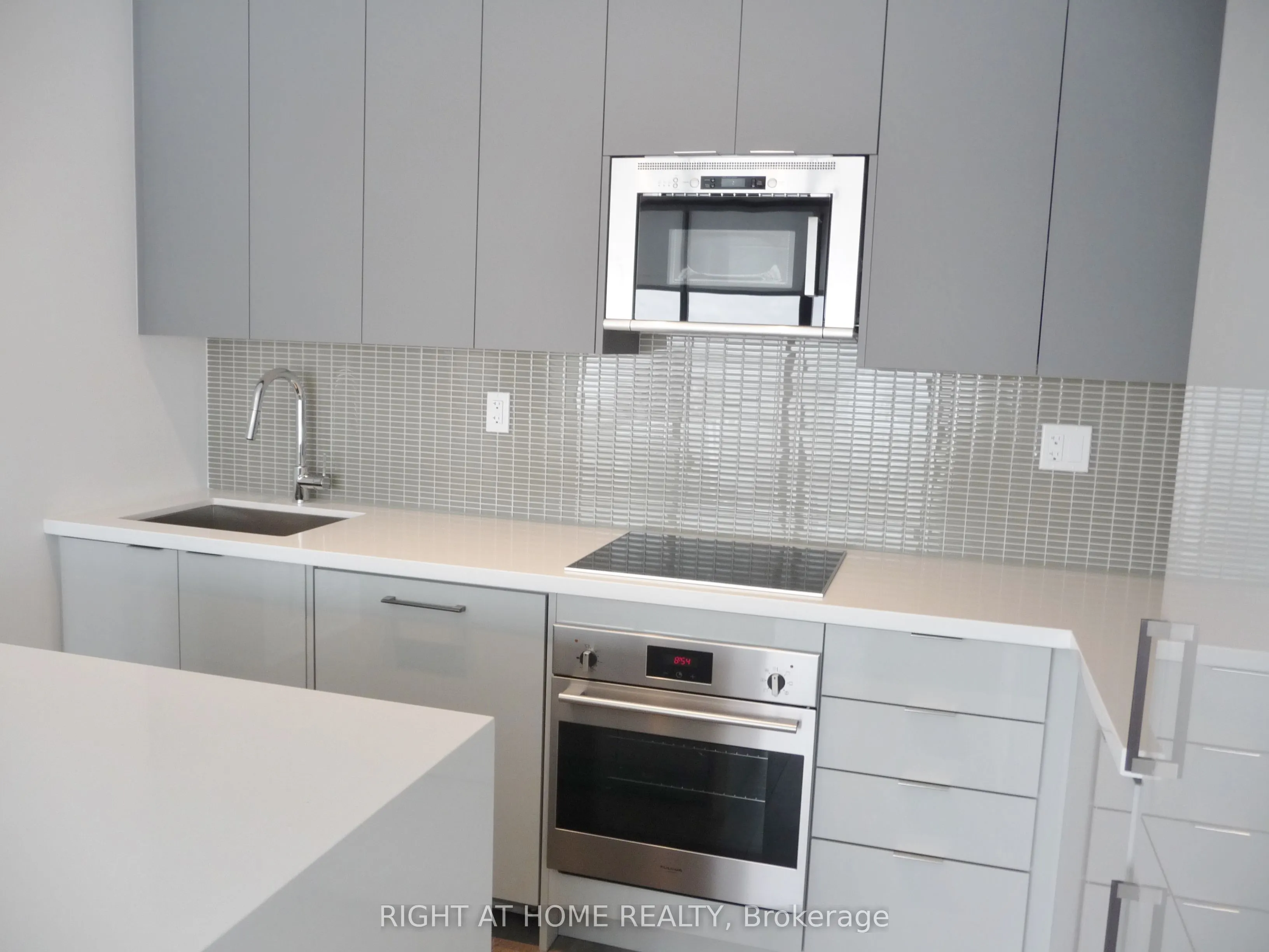 2908 Highway 7 Road, #2307