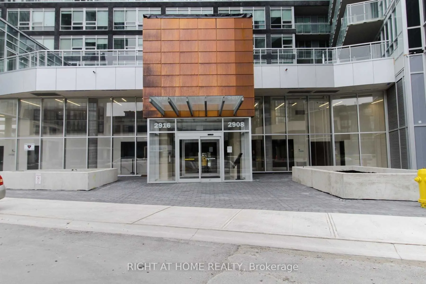 2908 Highway 7 Road, #2307