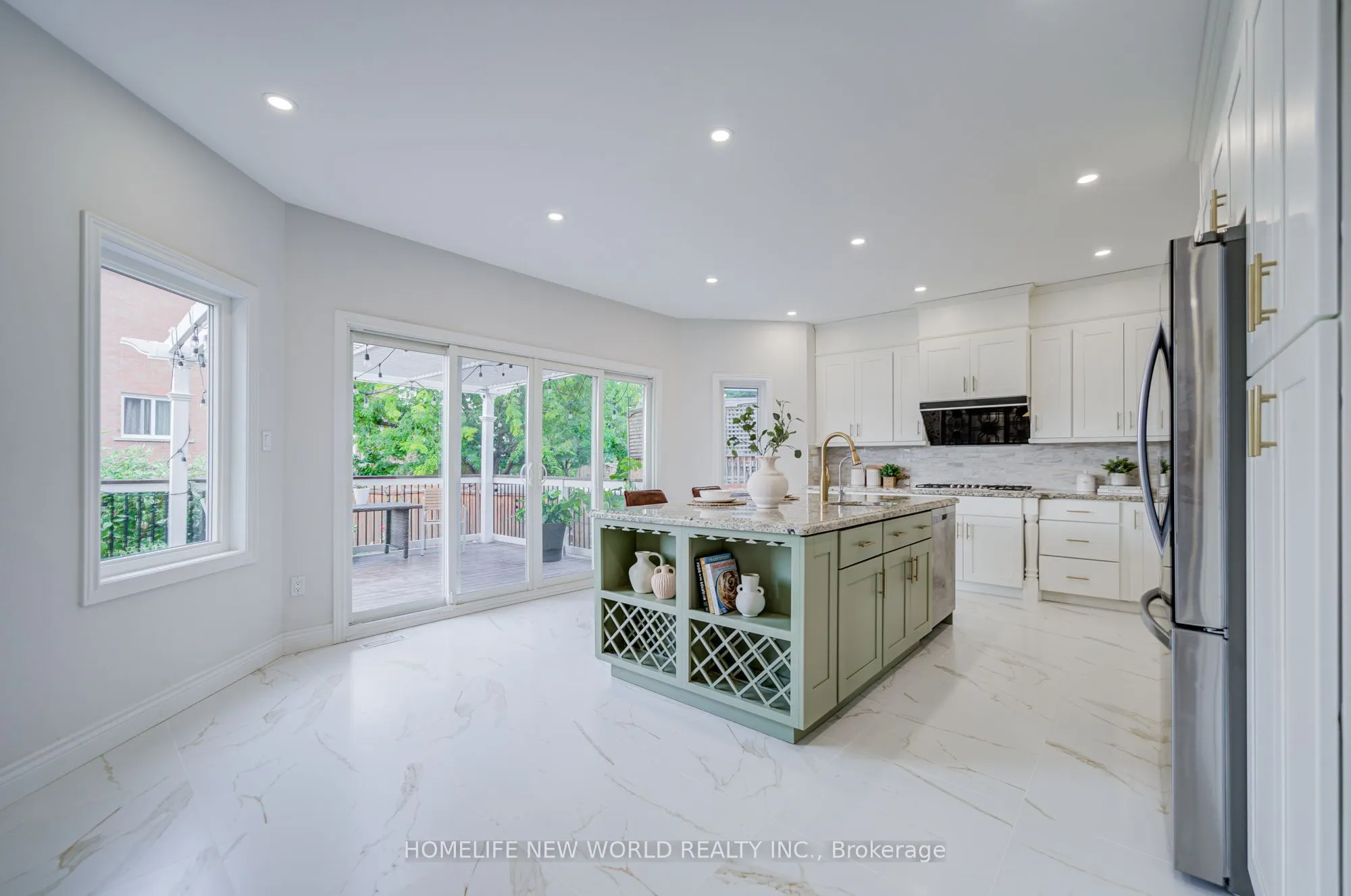 178 Alpine Crescent