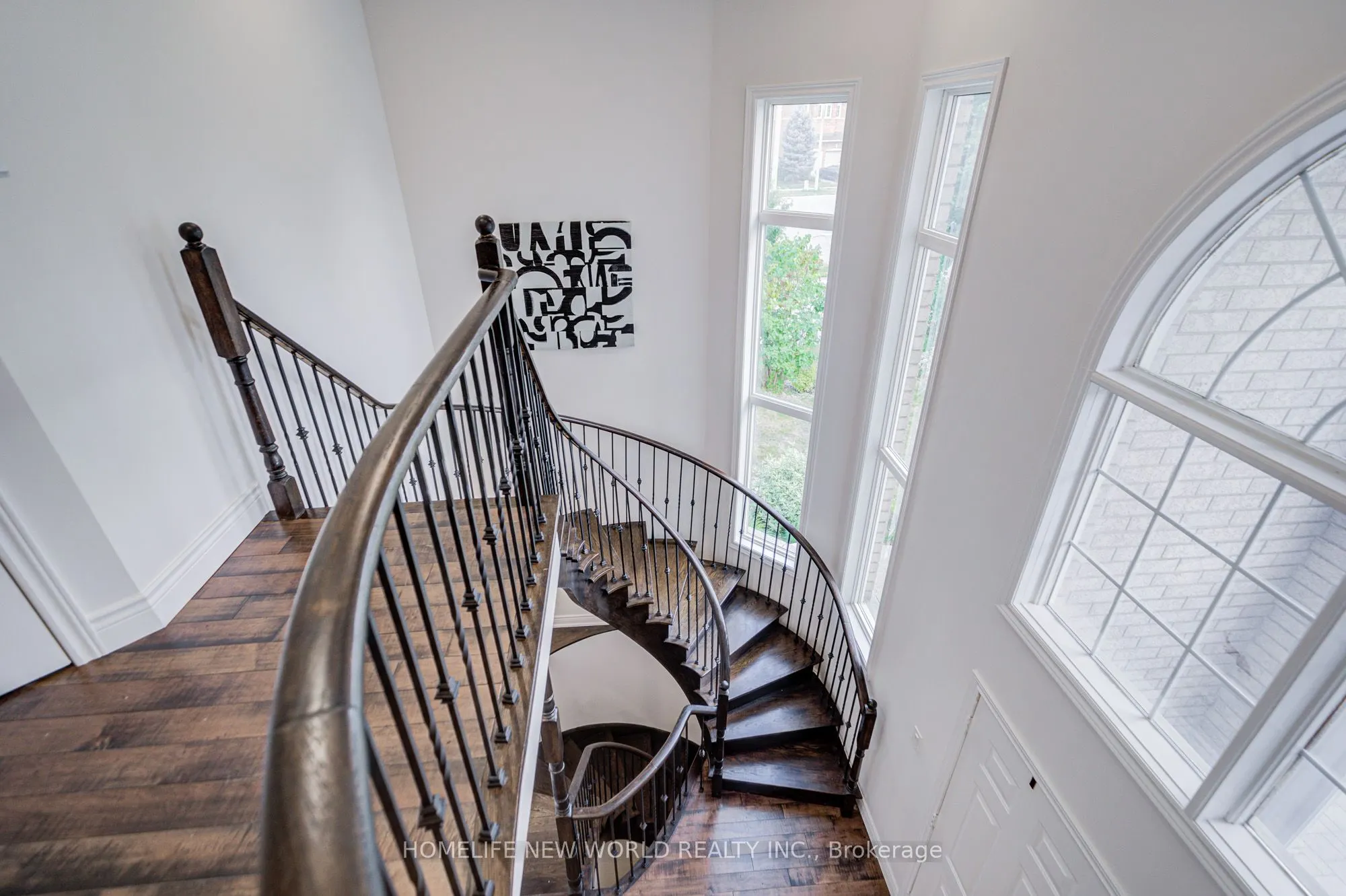 178 Alpine Crescent