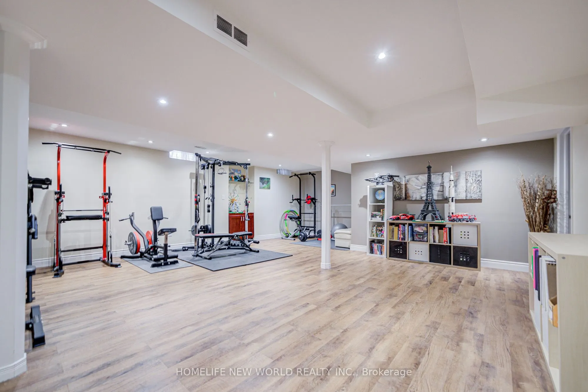178 Alpine Crescent