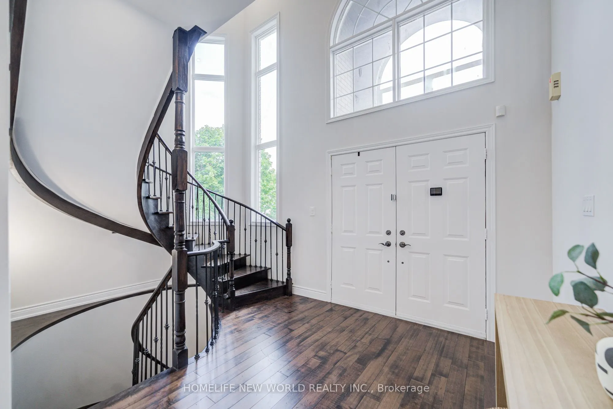 178 Alpine Crescent