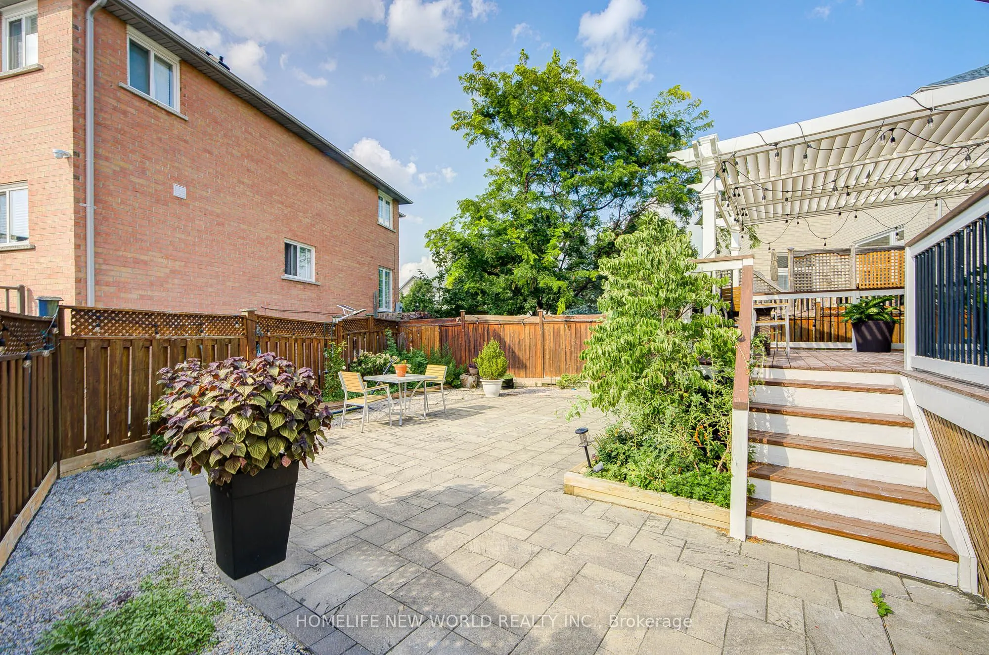 178 Alpine Crescent