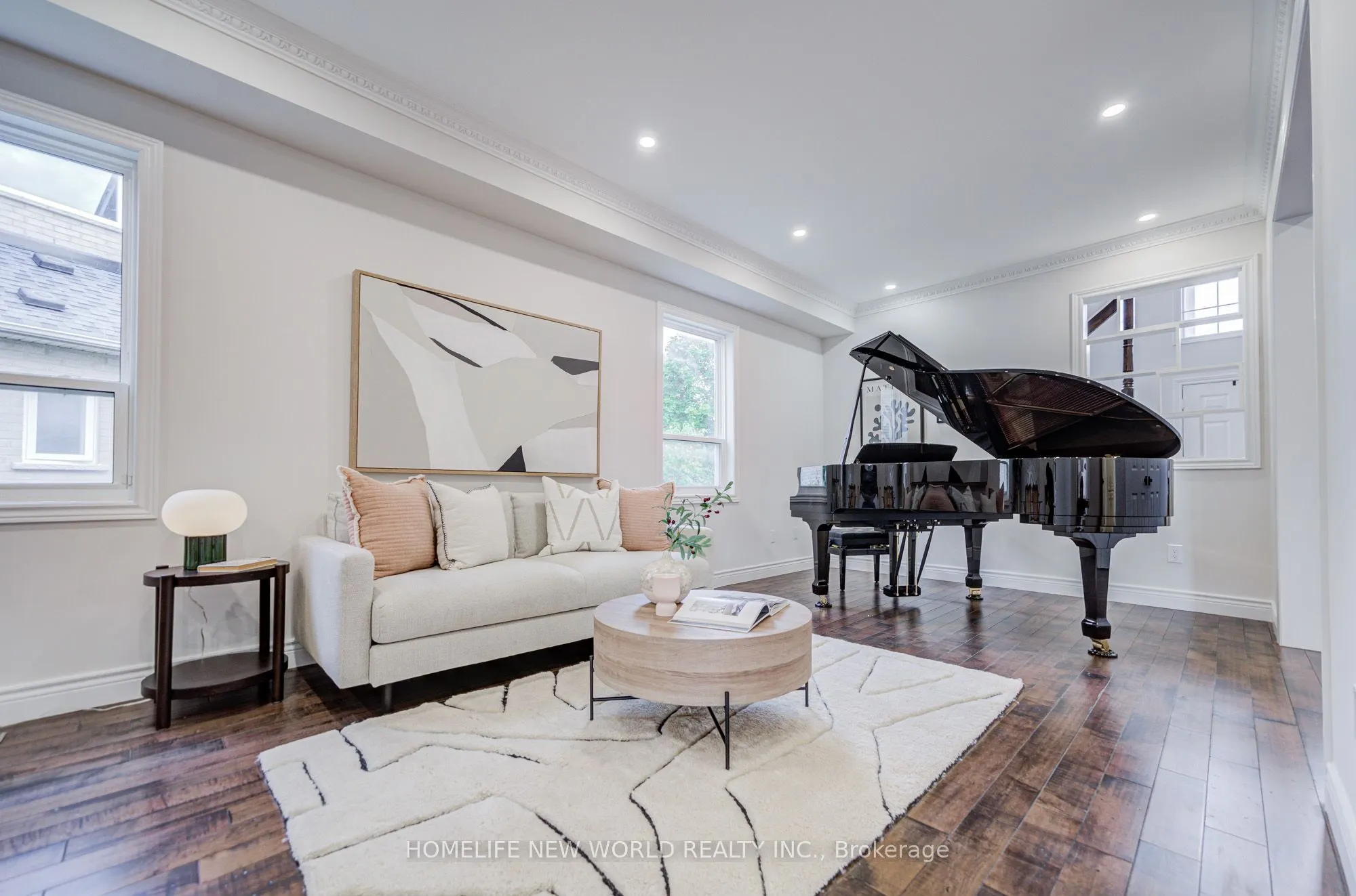 178 Alpine Crescent