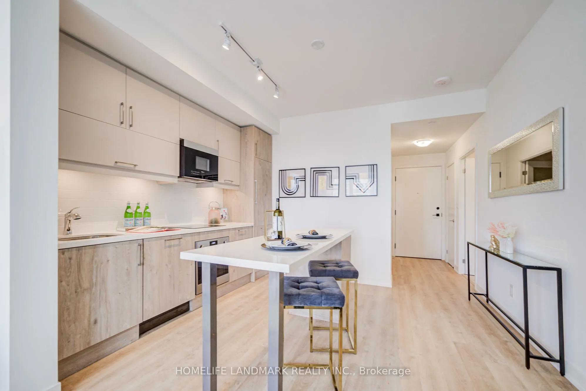 8119 Birchmount Road, #1302