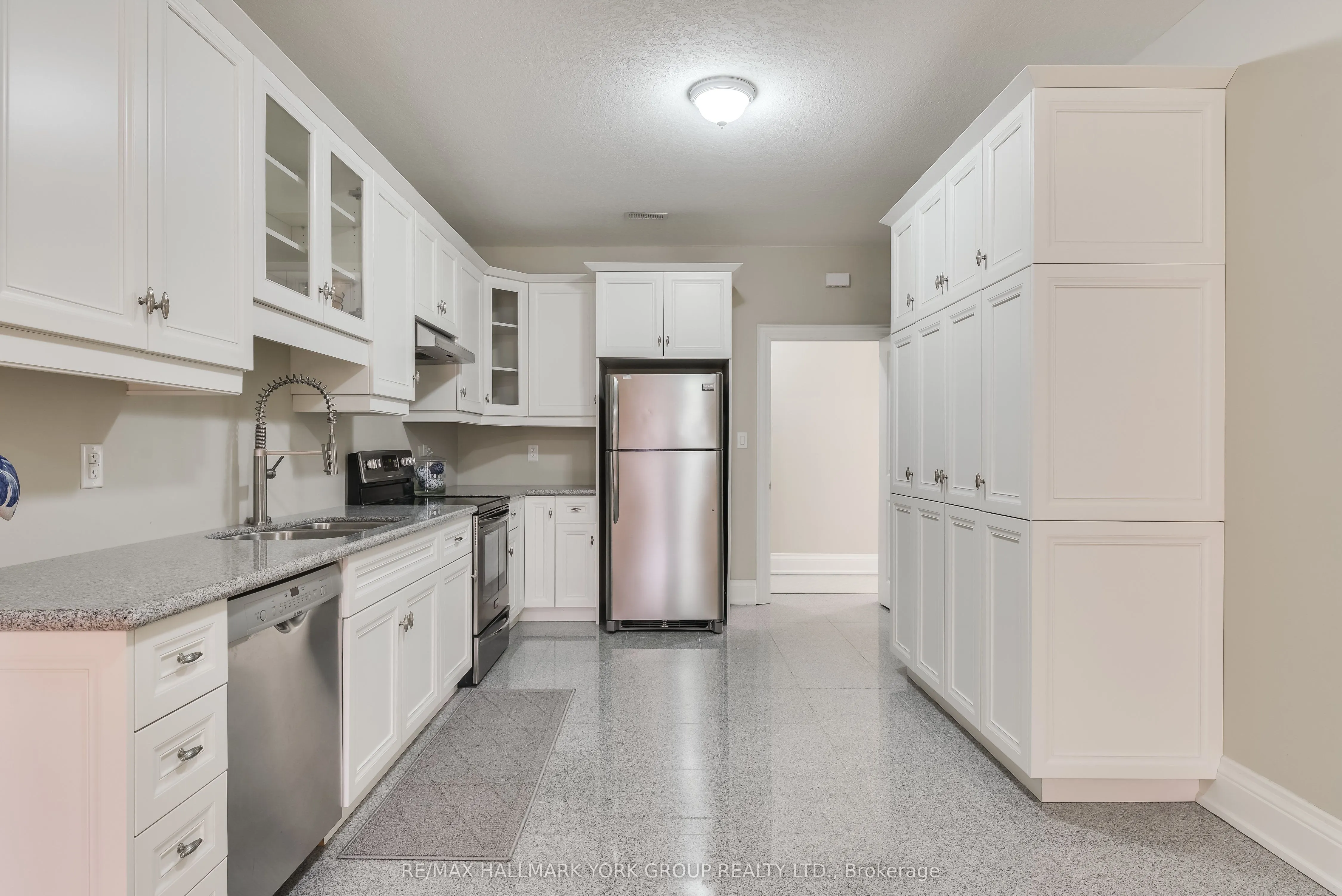 13086 Keele Street, #A