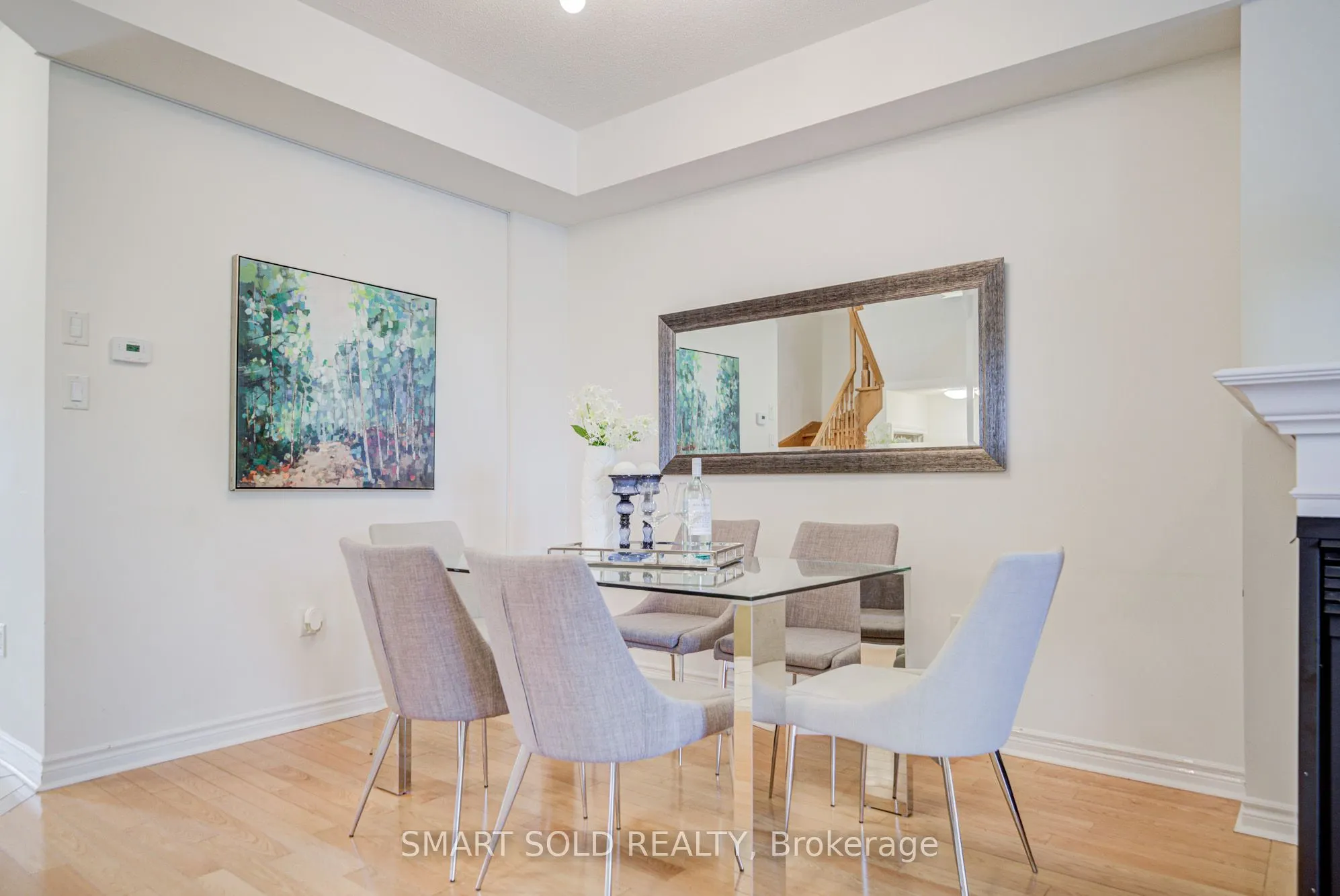 4 Thornhill Woods Drive