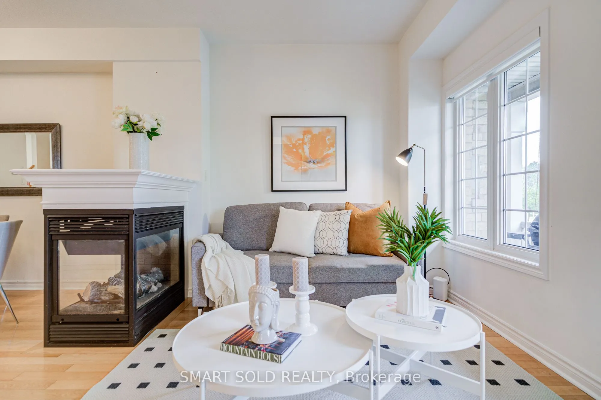 4 Thornhill Woods Drive
