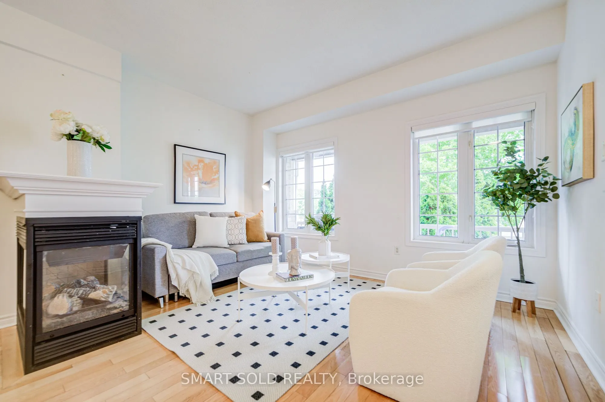 4 Thornhill Woods Drive