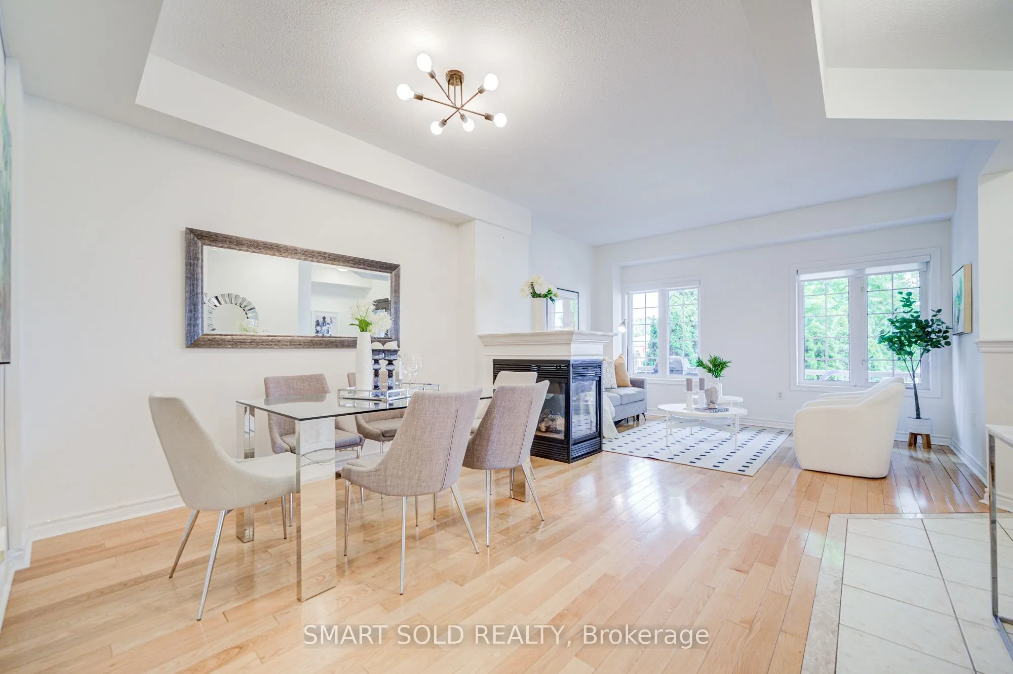 4 Thornhill Woods Drive
