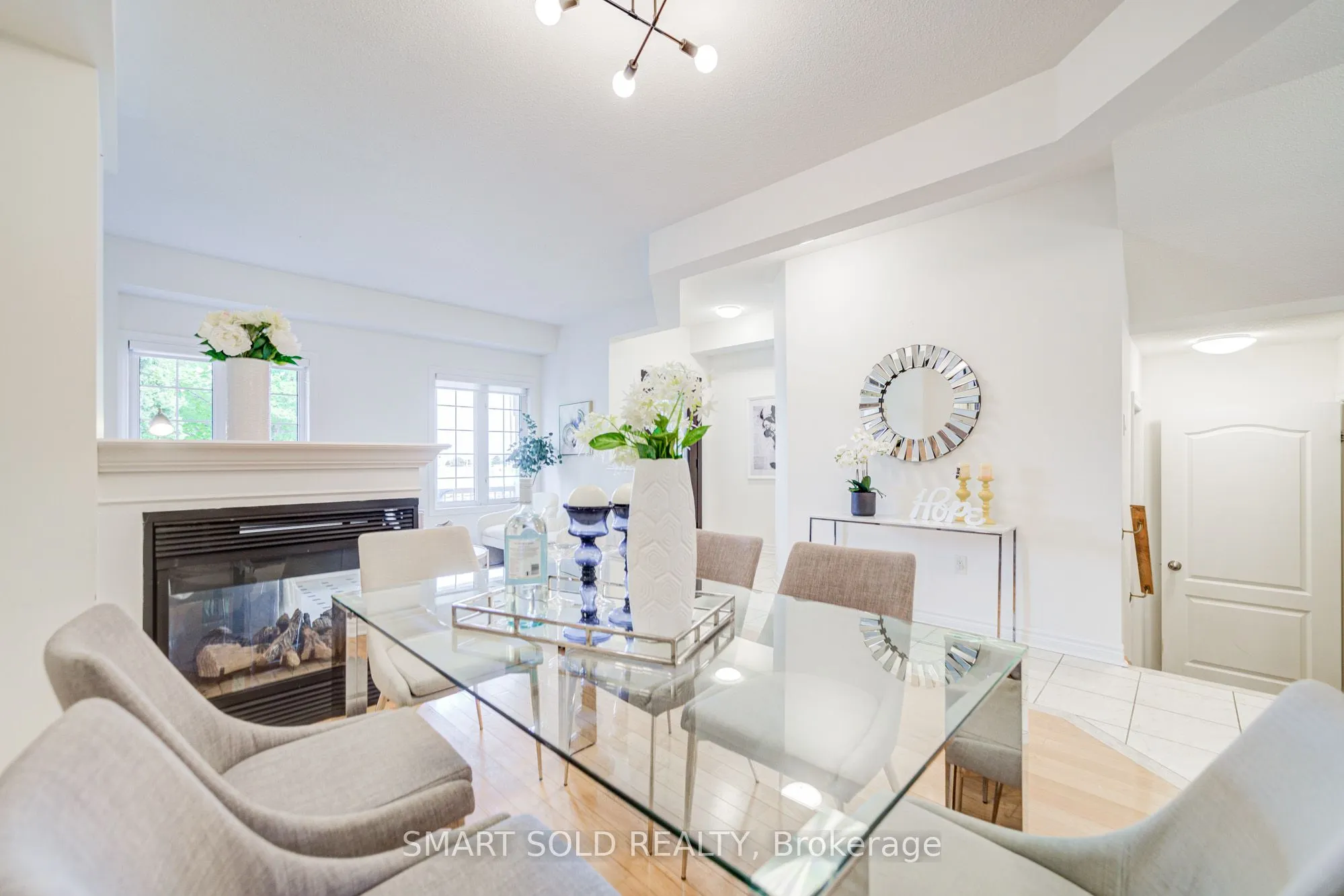 4 Thornhill Woods Drive