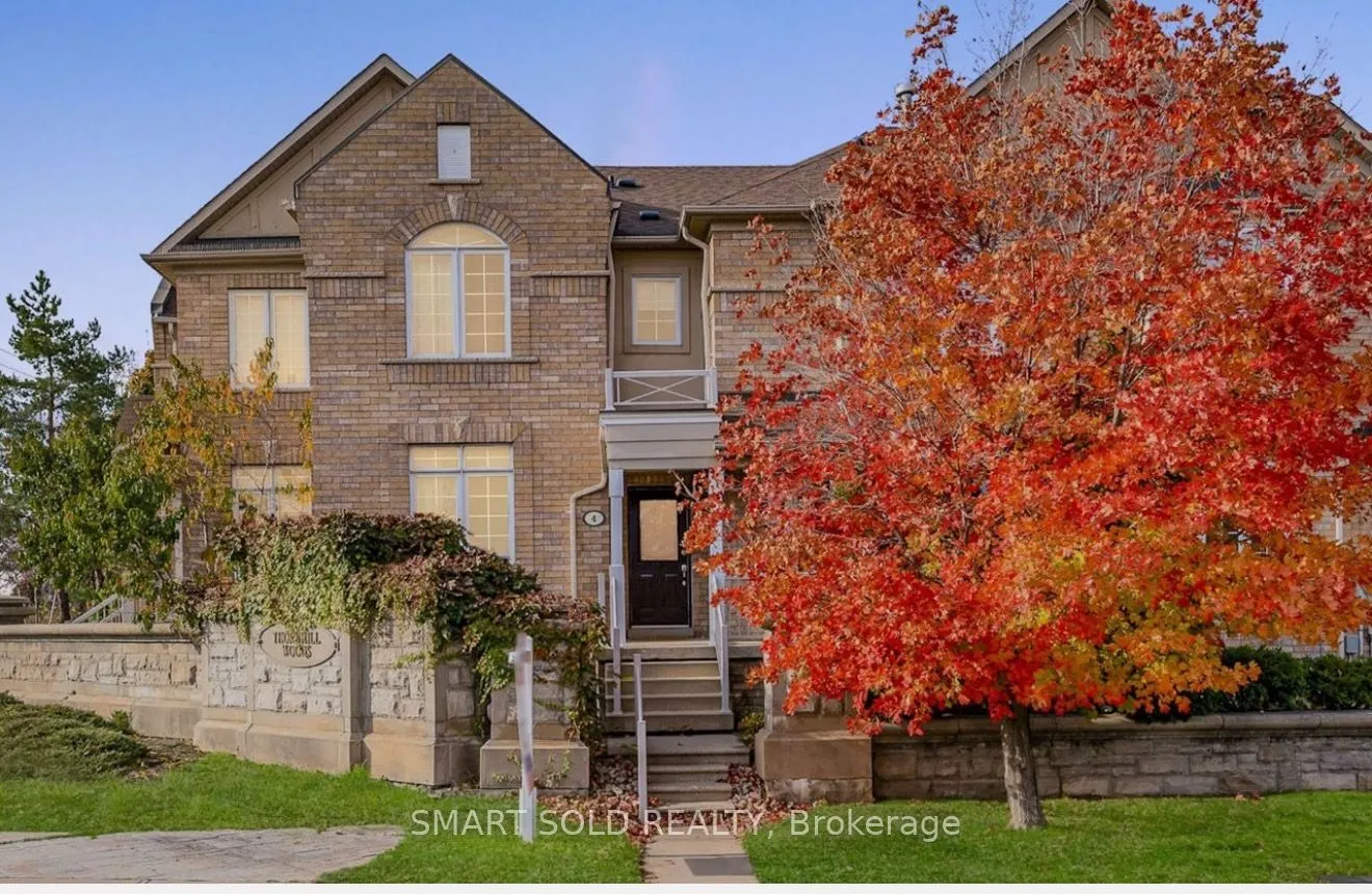 4 Thornhill Woods Drive