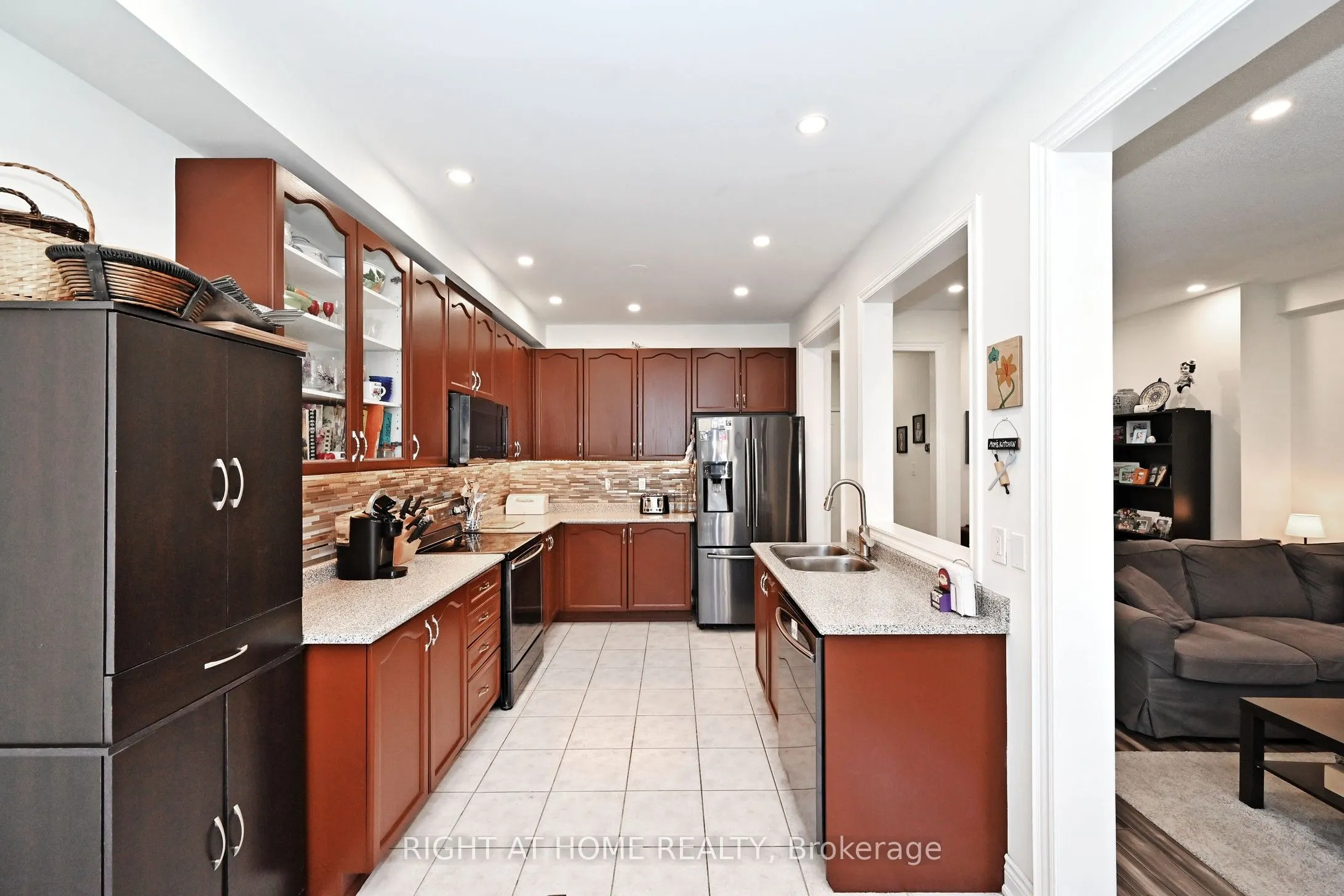 72 Wildberry Crescent
