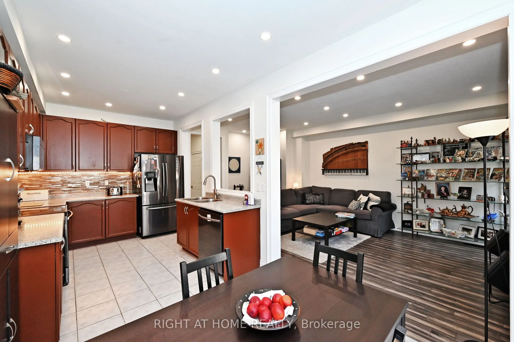 72 Wildberry Crescent