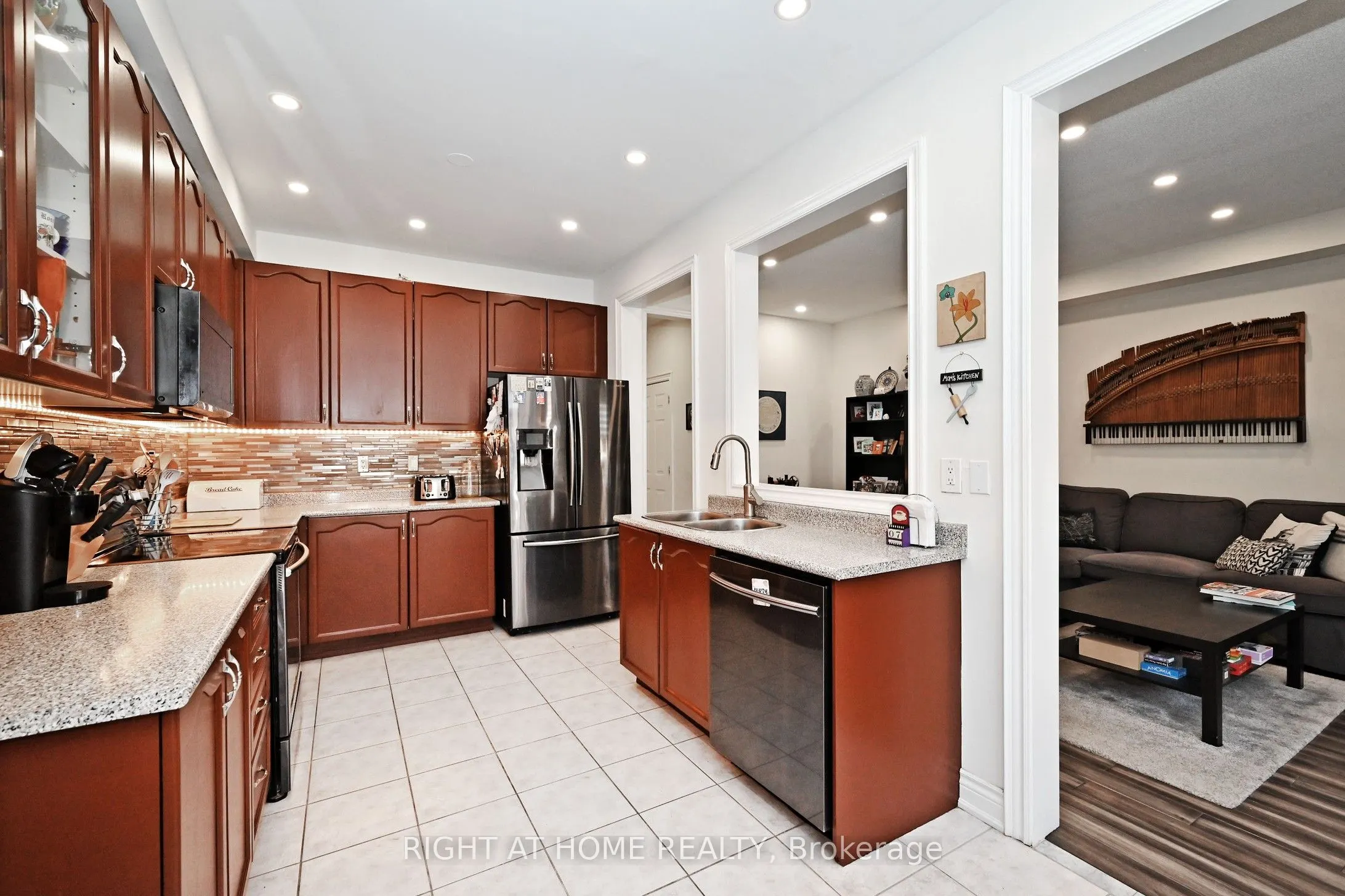 72 Wildberry Crescent