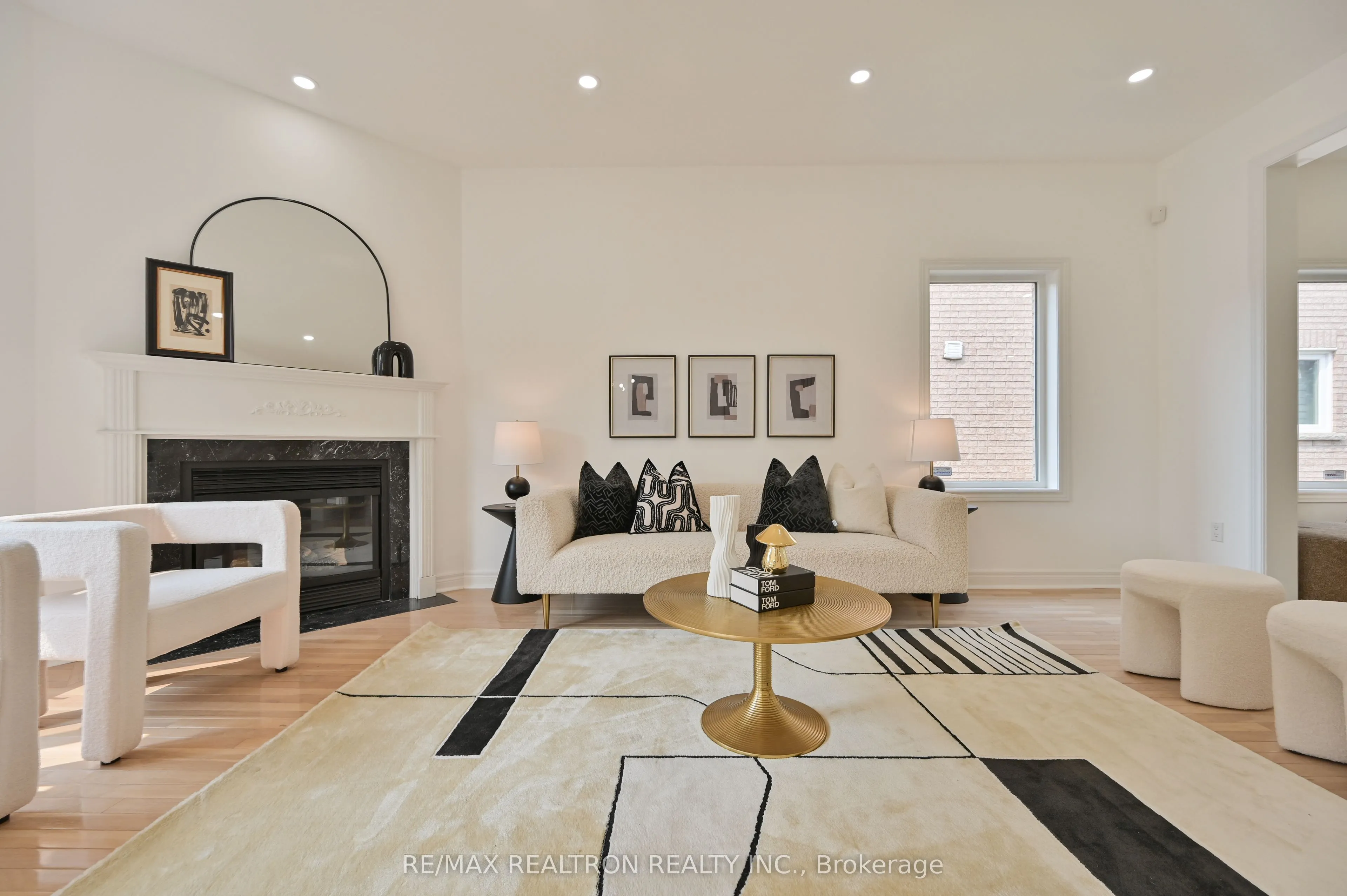 6 Renberg Drive