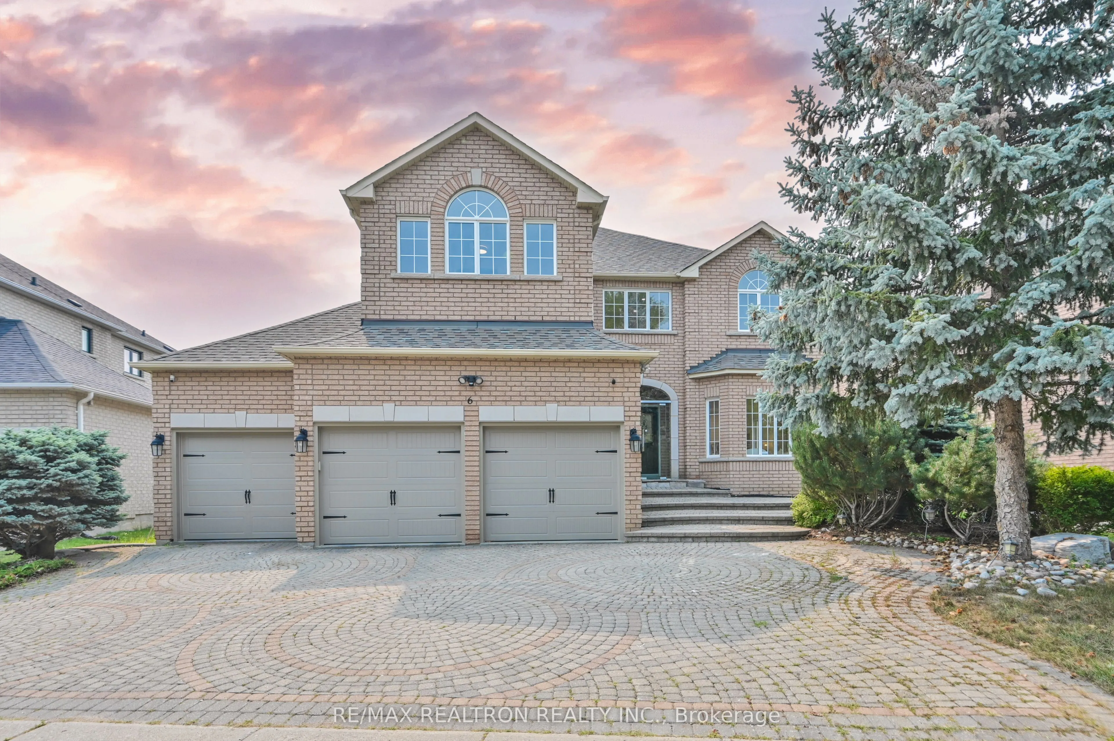 6 Renberg Drive